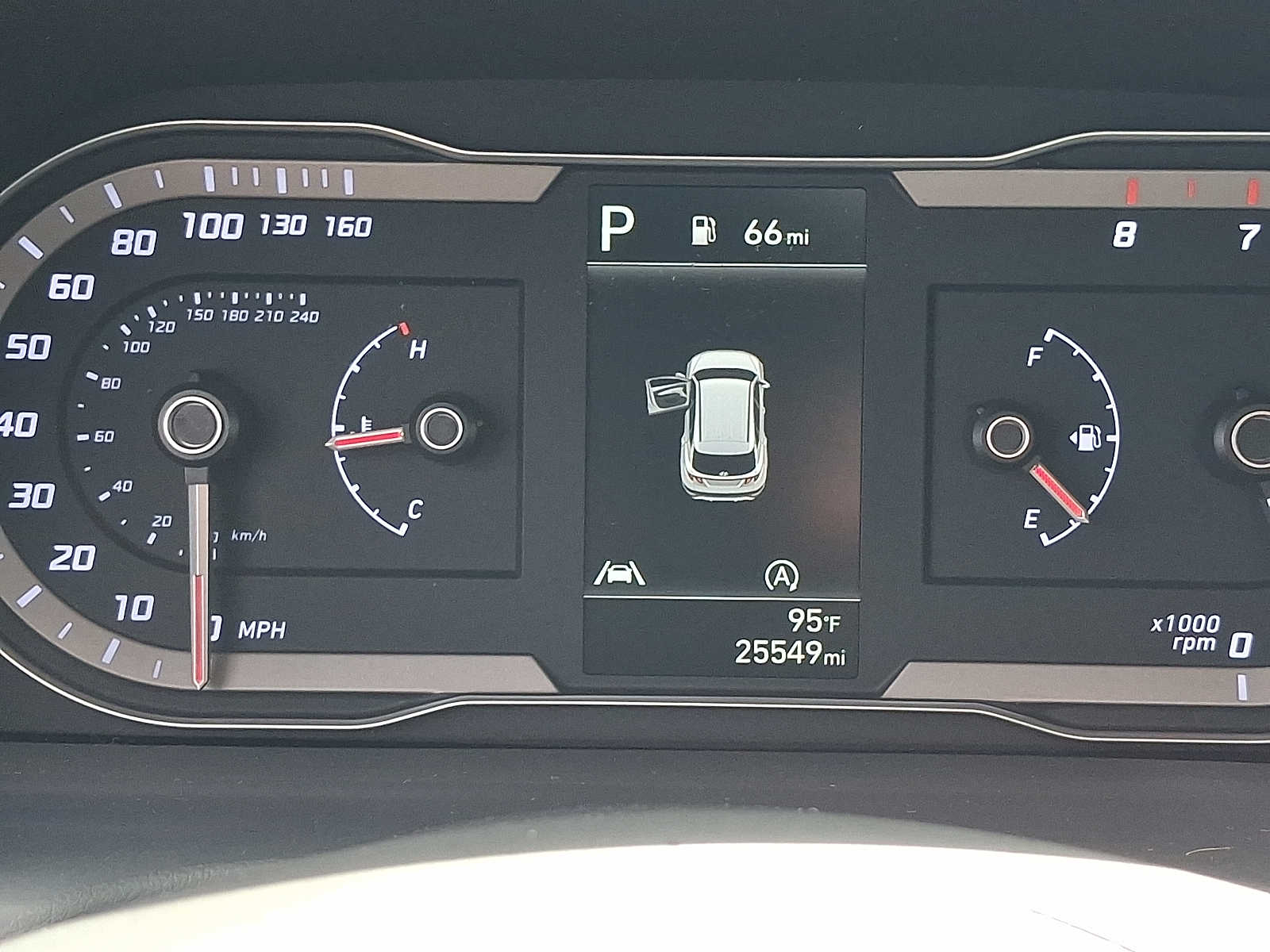 2024 Hyundai Tucson SE - Photo 20