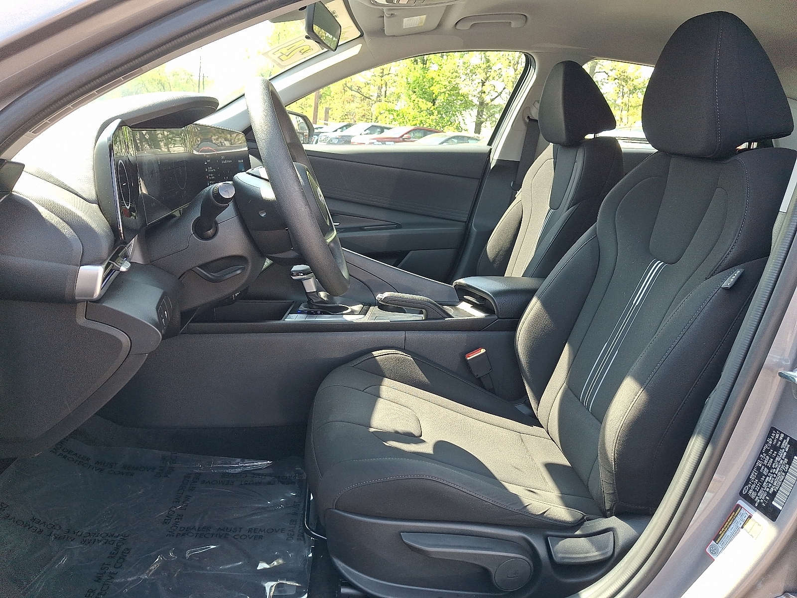 2024 Hyundai Elantra SEL - Photo 14