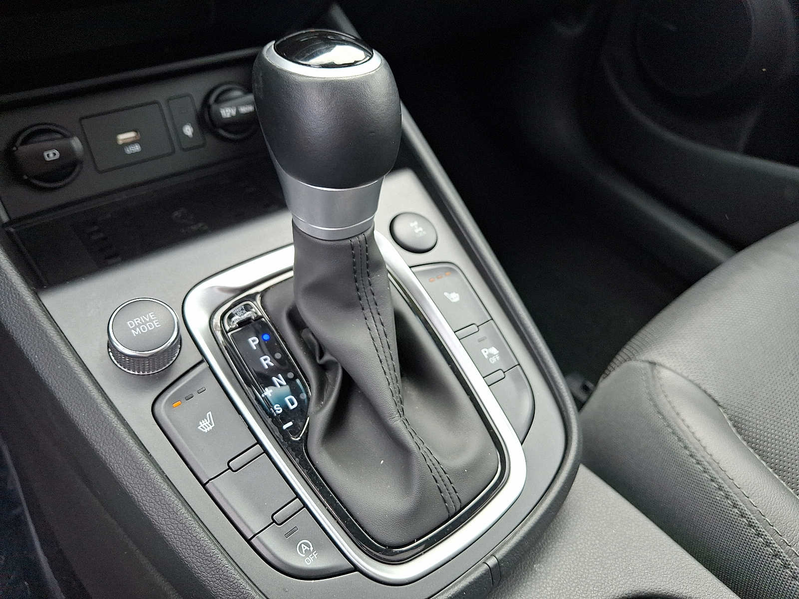 2023 Hyundai Kona Limited - Photo 16