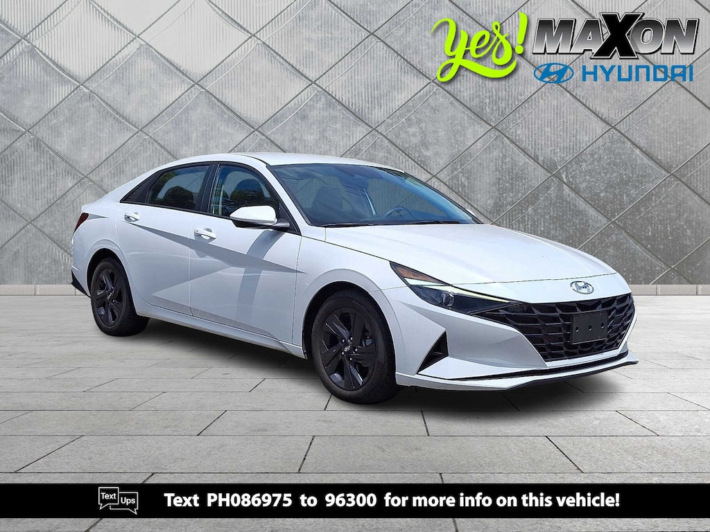 Used 2023 Hyundai Elantra SEL Sedan