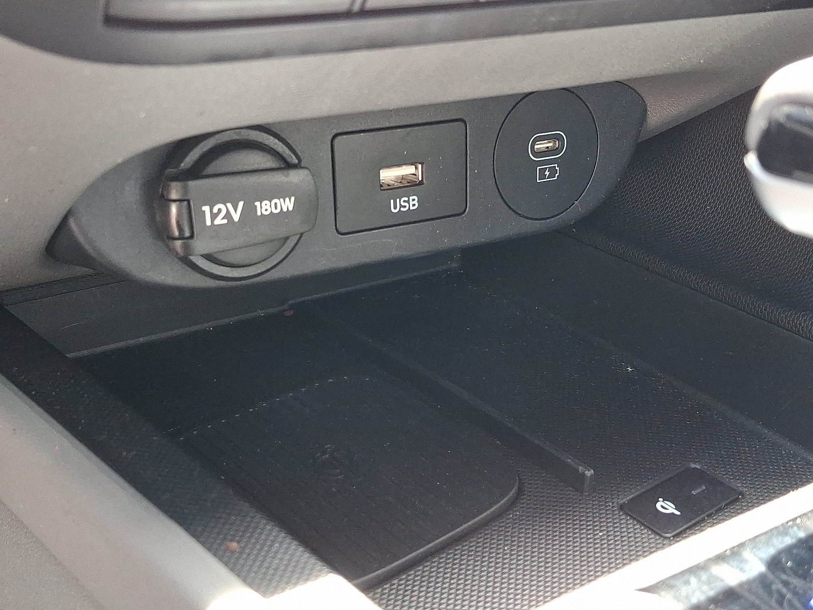 2024 Hyundai Elantra SEL - Photo 26