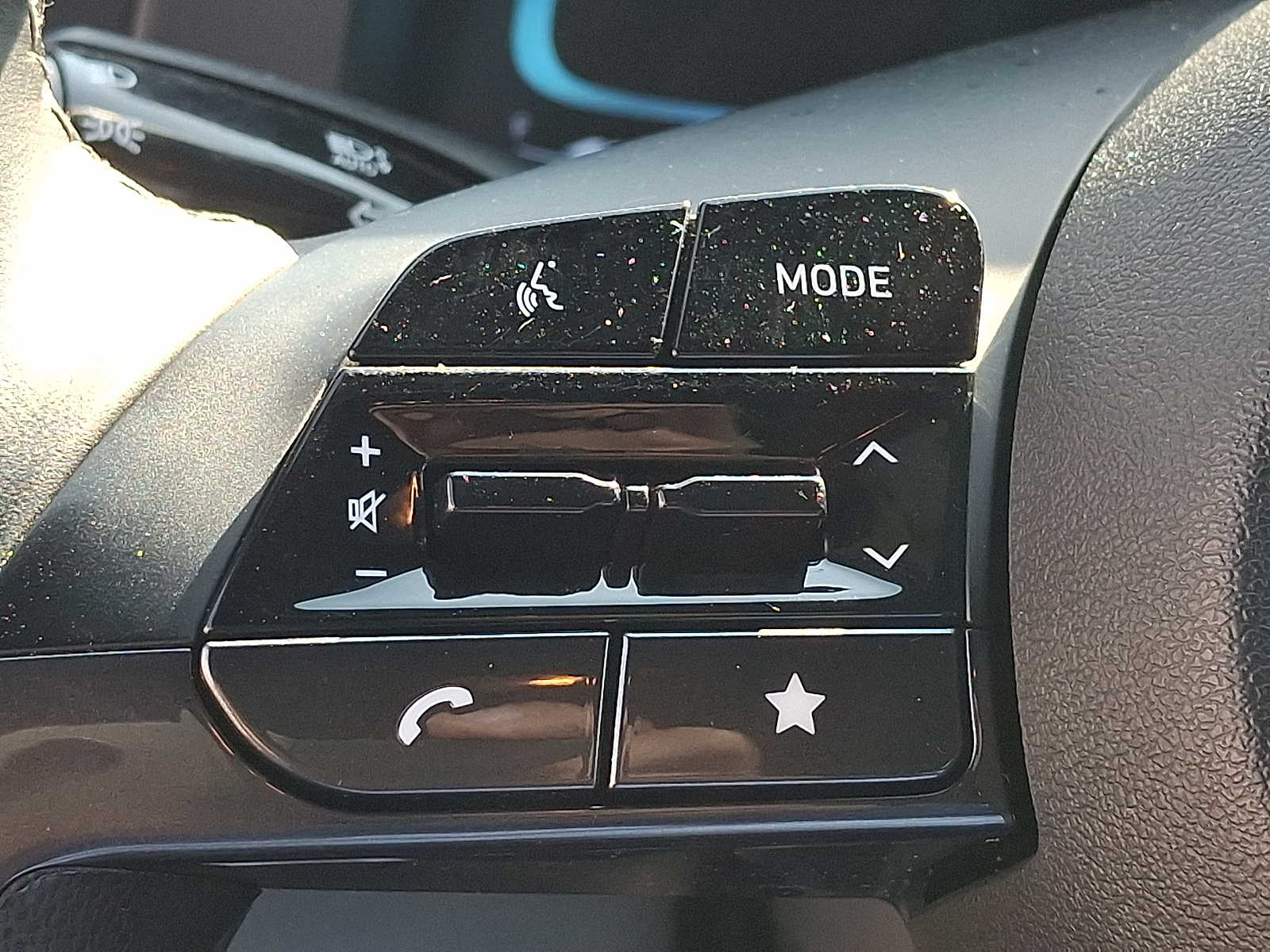 2025 Hyundai Elantra SEL - Photo 21