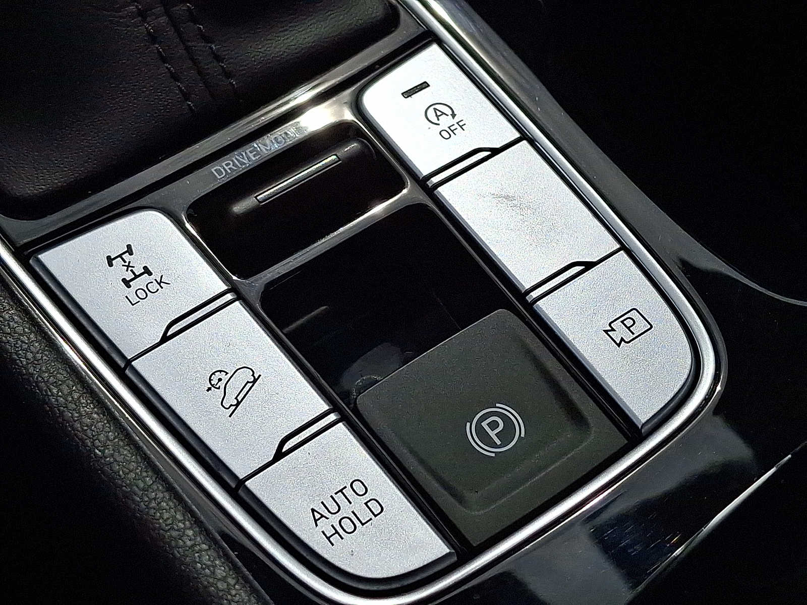 2024 Hyundai Tucson SE - Photo 25