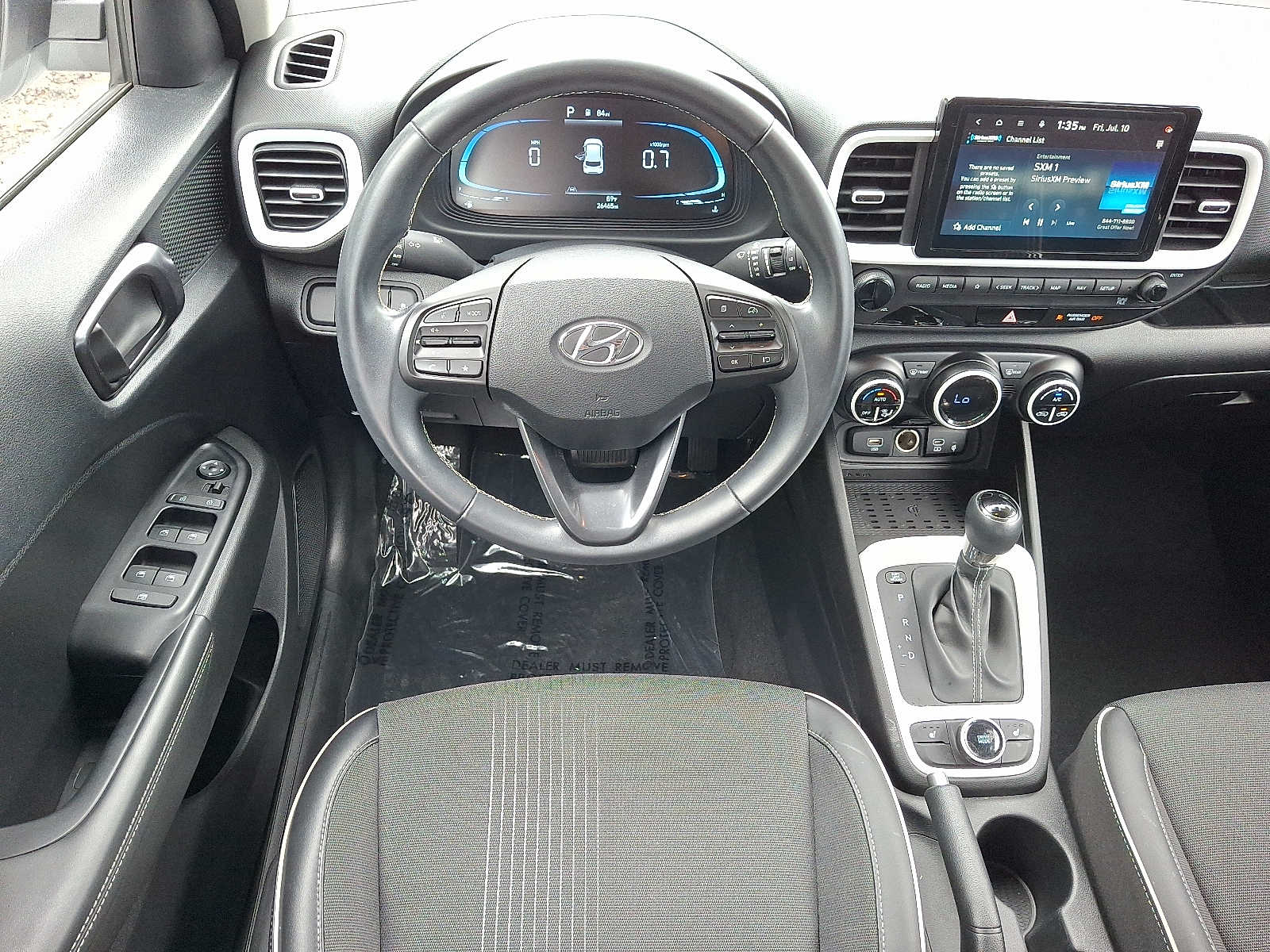 2023 Hyundai Venue Limited - Photo 12