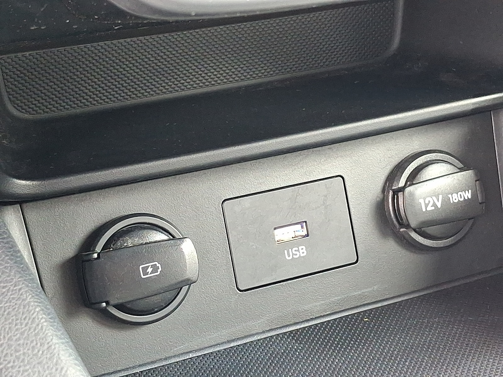 2023 Hyundai Kona SEL - Photo 24