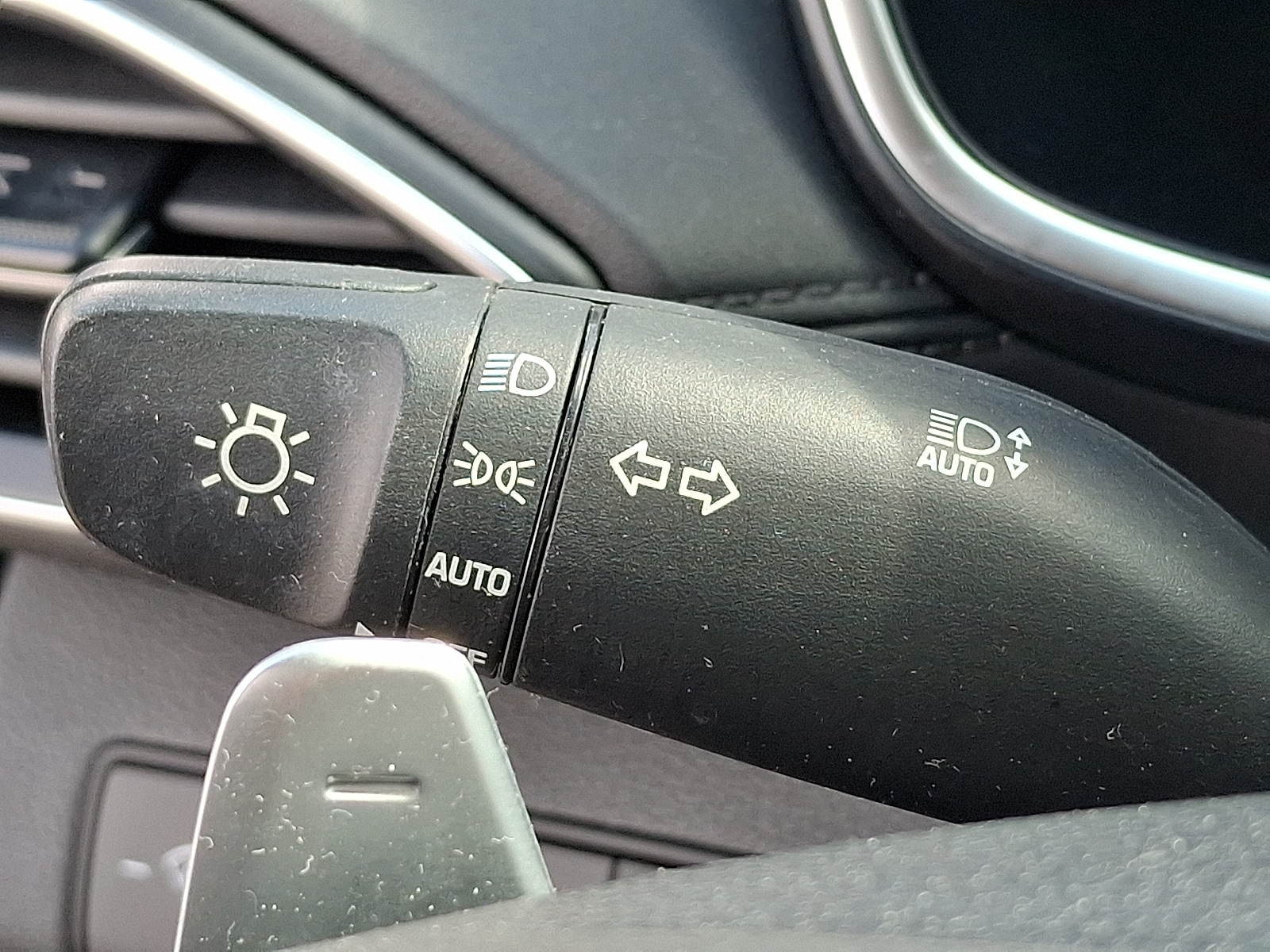 2023 Hyundai Santa Fe SE - Photo 25