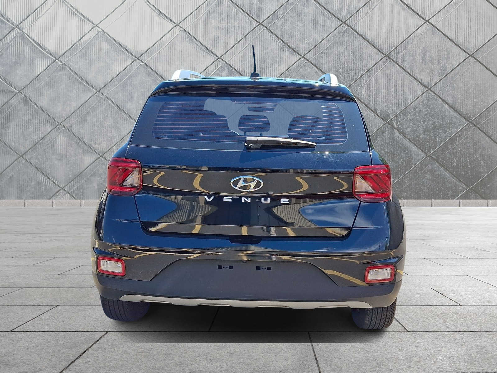 2024 Hyundai Venue SEL - Photo 6