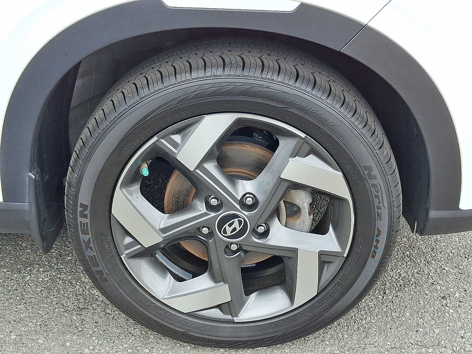 2023 Hyundai Venue Limited - Photo 9