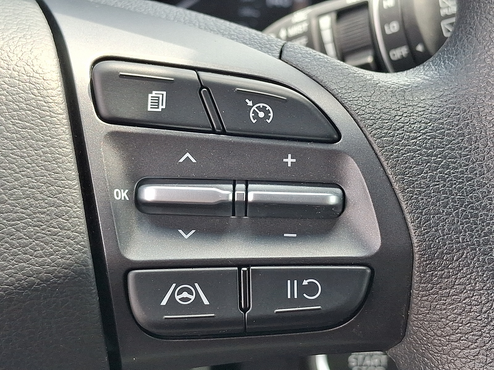 2023 Hyundai Kona SEL - Photo 22