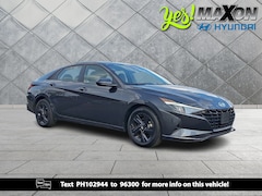 2023 Hyundai Elantra SEL Sedan