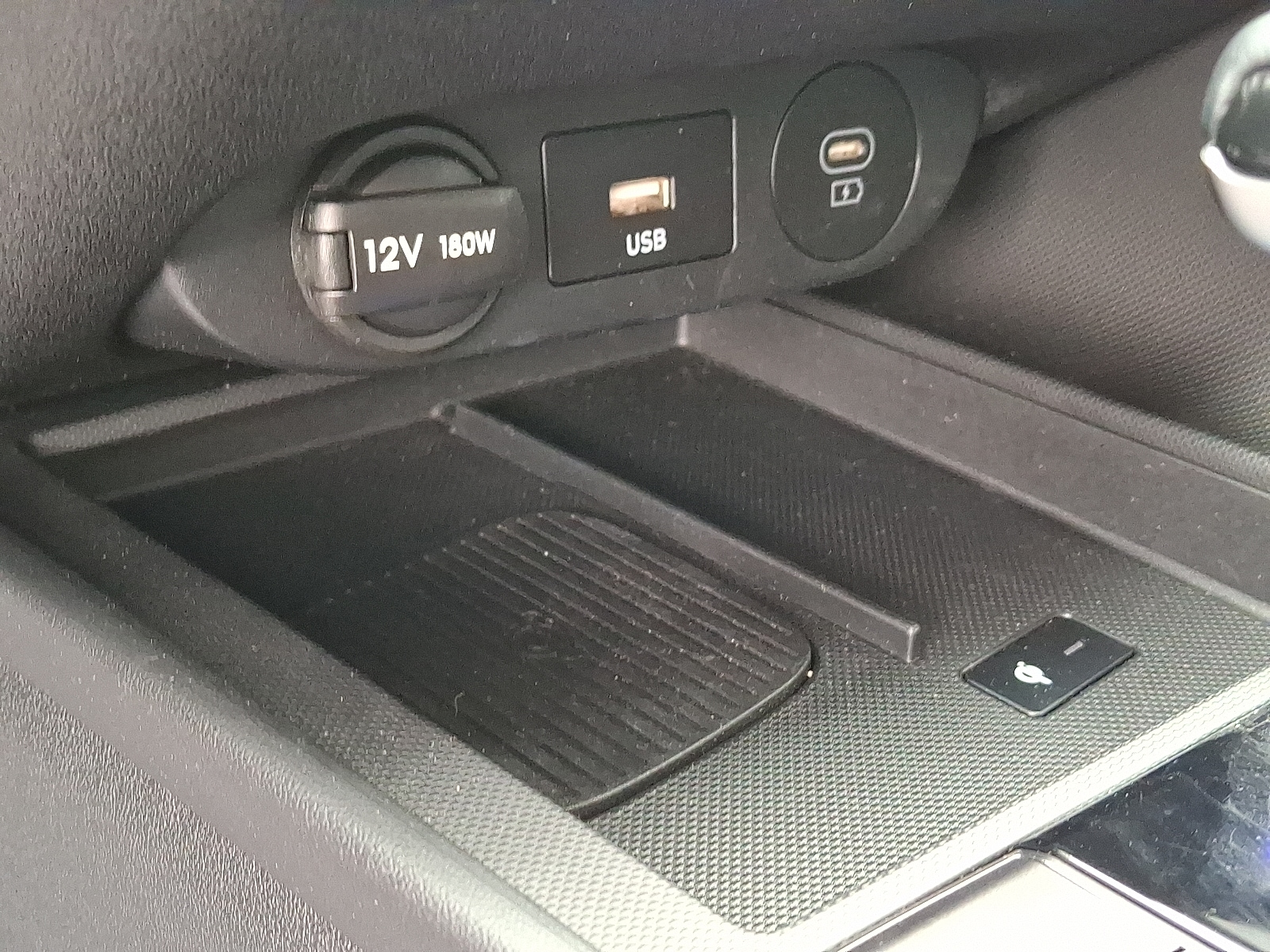 2025 Hyundai Elantra SEL - Photo 24