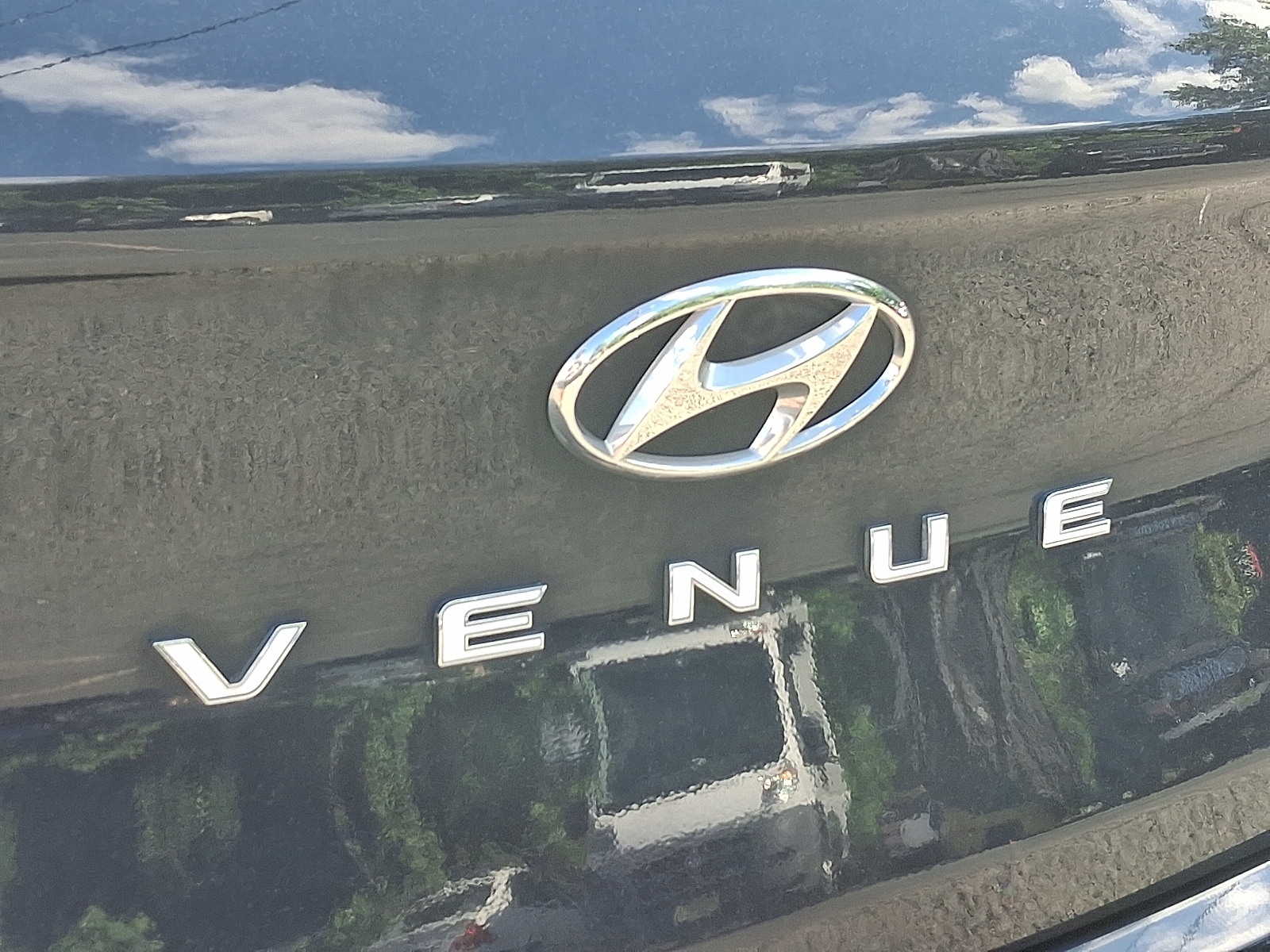 2023 Hyundai Venue Limited - Photo 30