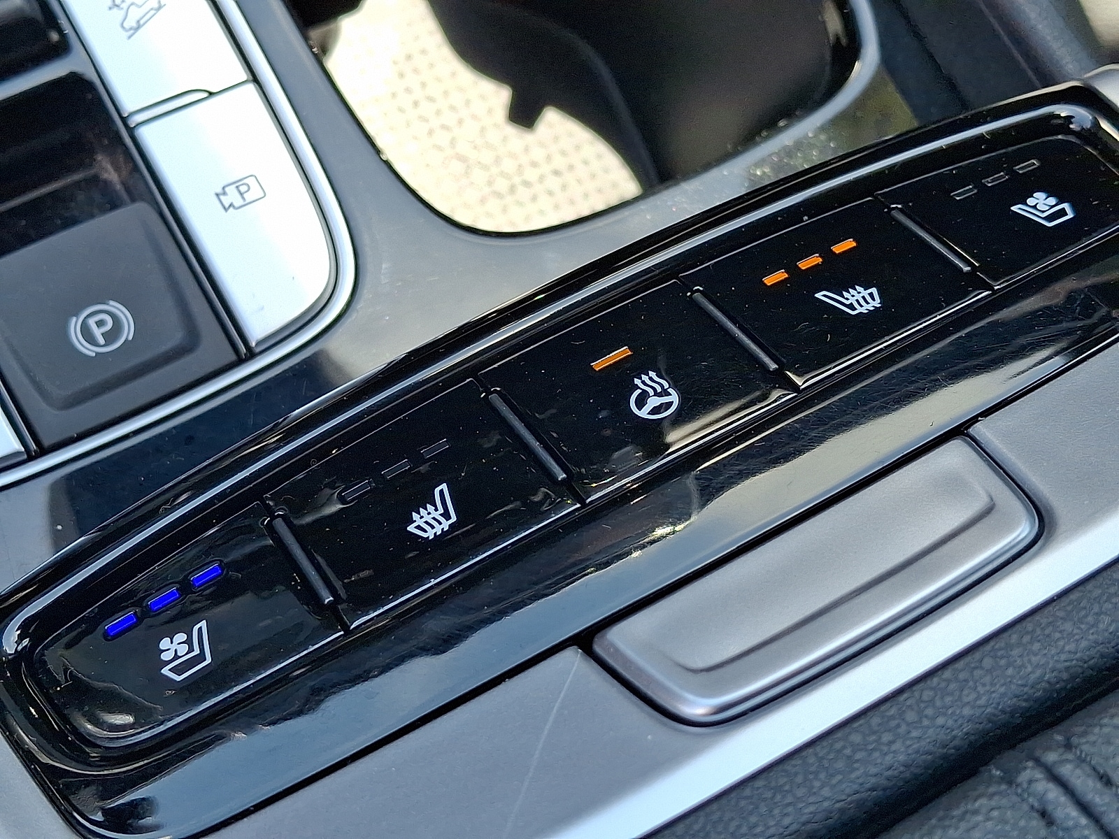 2023 Hyundai Santa Cruz Limited - Photo 27