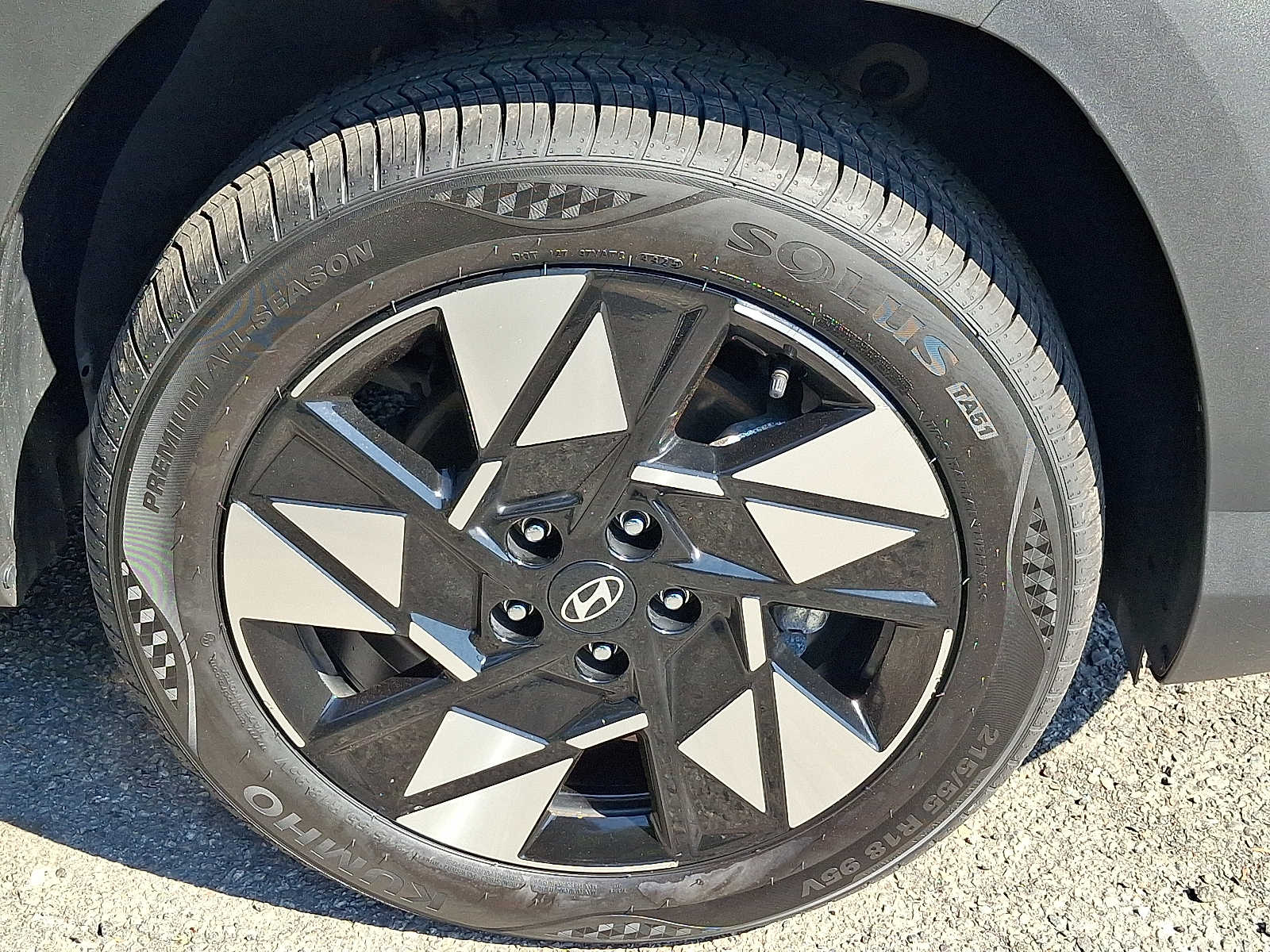 2024 Hyundai Kona SEL - Photo 9