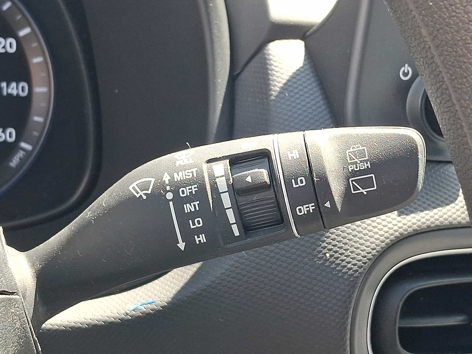 2023 Hyundai Kona SEL - Photo 25