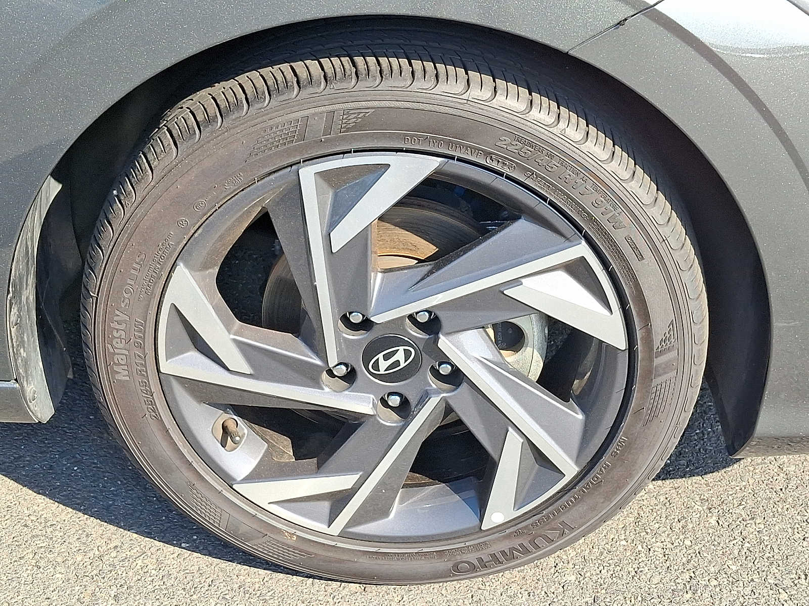 2025 Hyundai Elantra SEL - Photo 9