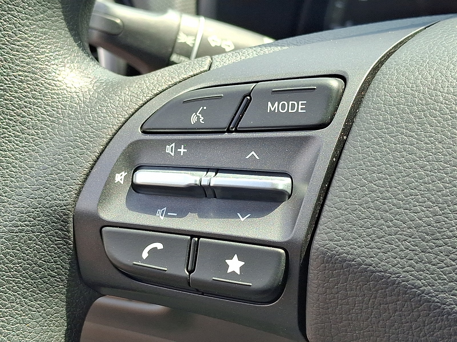 2023 Hyundai Kona SEL - Photo 21