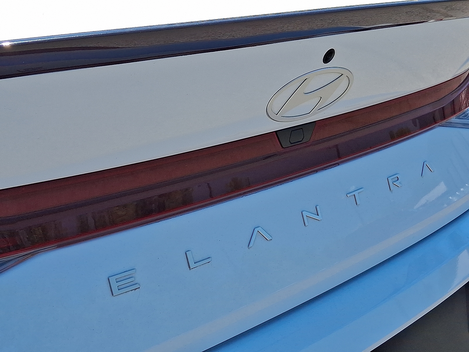 2025 Hyundai Elantra SEL - Photo 30