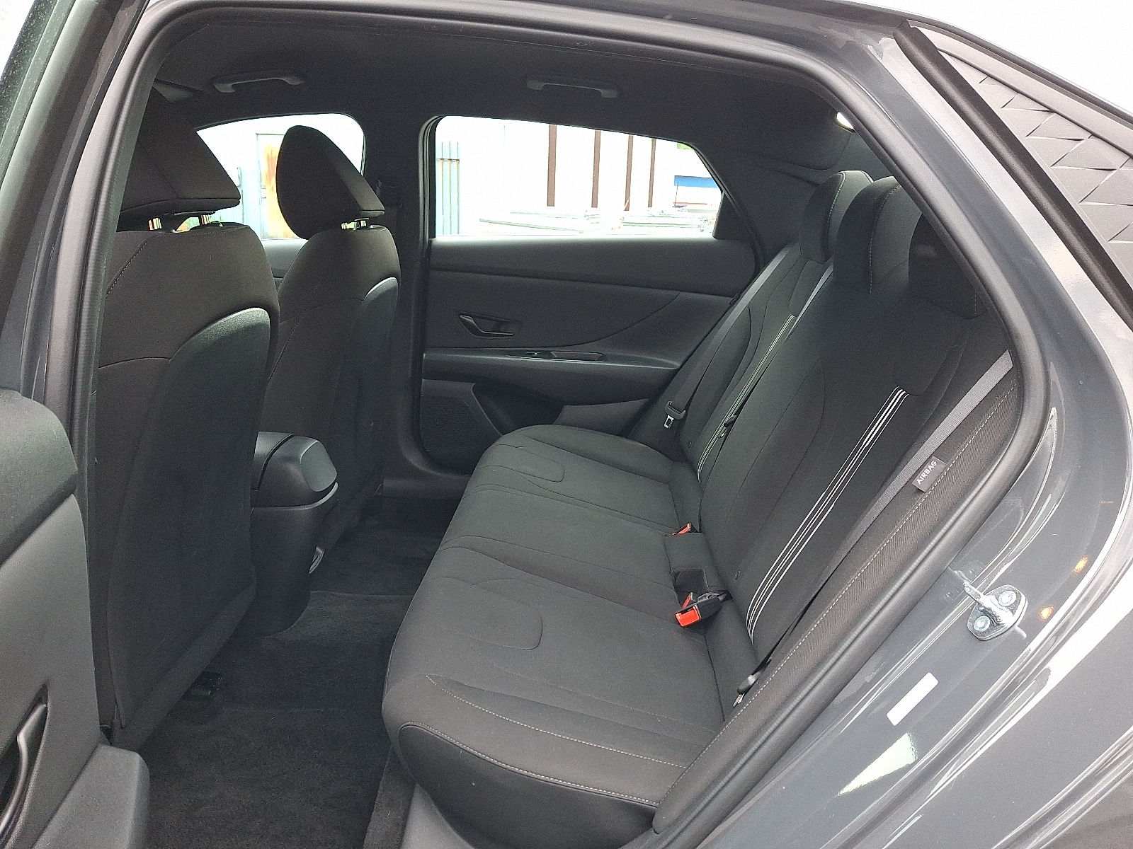 2025 Hyundai Elantra SEL - Photo 11