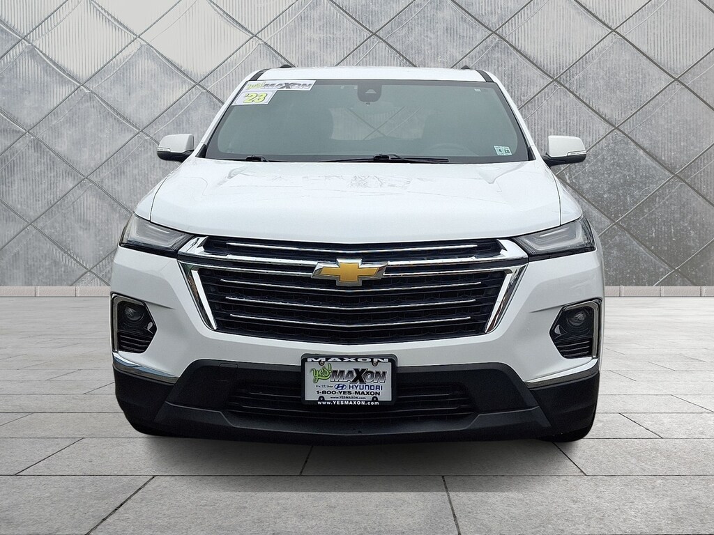 Used 2023 Chevrolet Traverse LT Cloth w/1LT SUV