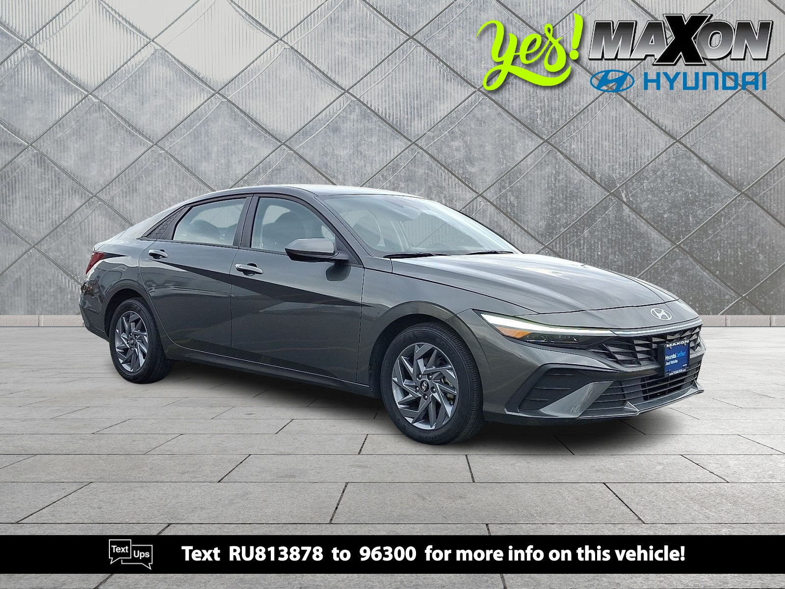 2024 Hyundai Elantra SEL's photo