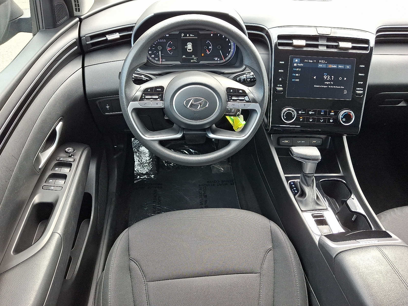 2024 Hyundai Tucson SE - Photo 12