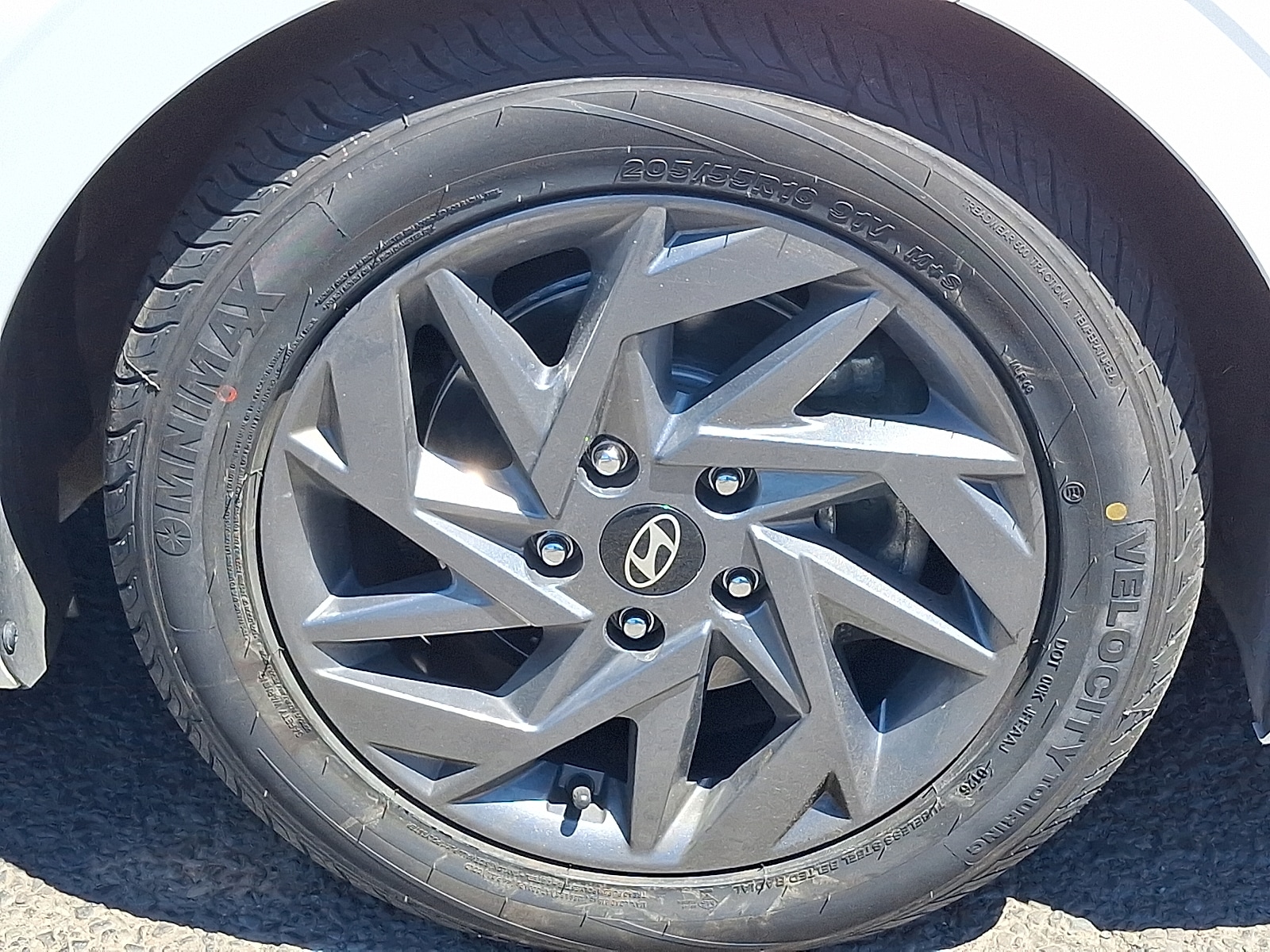 2024 Hyundai Elantra SEL - Photo 9