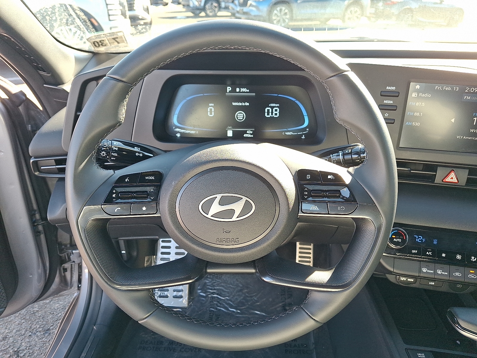 2025 Hyundai Elantra SEL - Photo 19