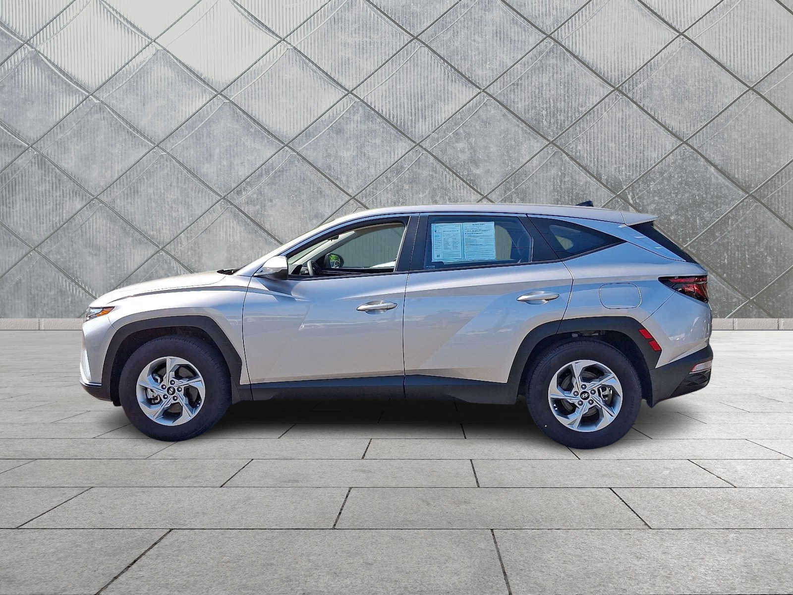 2024 Hyundai Tucson SE - Photo 4