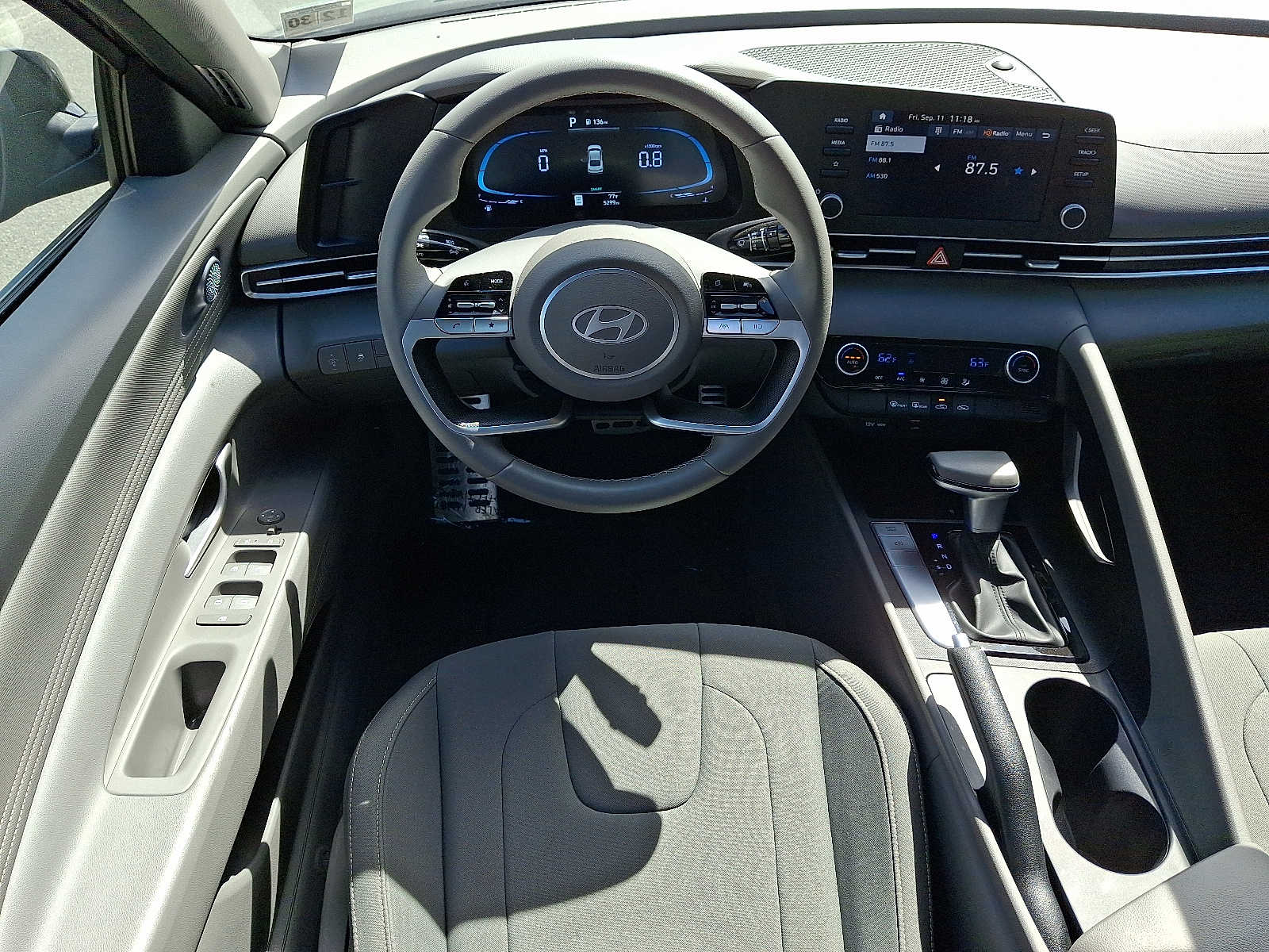 2026 Hyundai Elantra SEL Sport - Photo 11