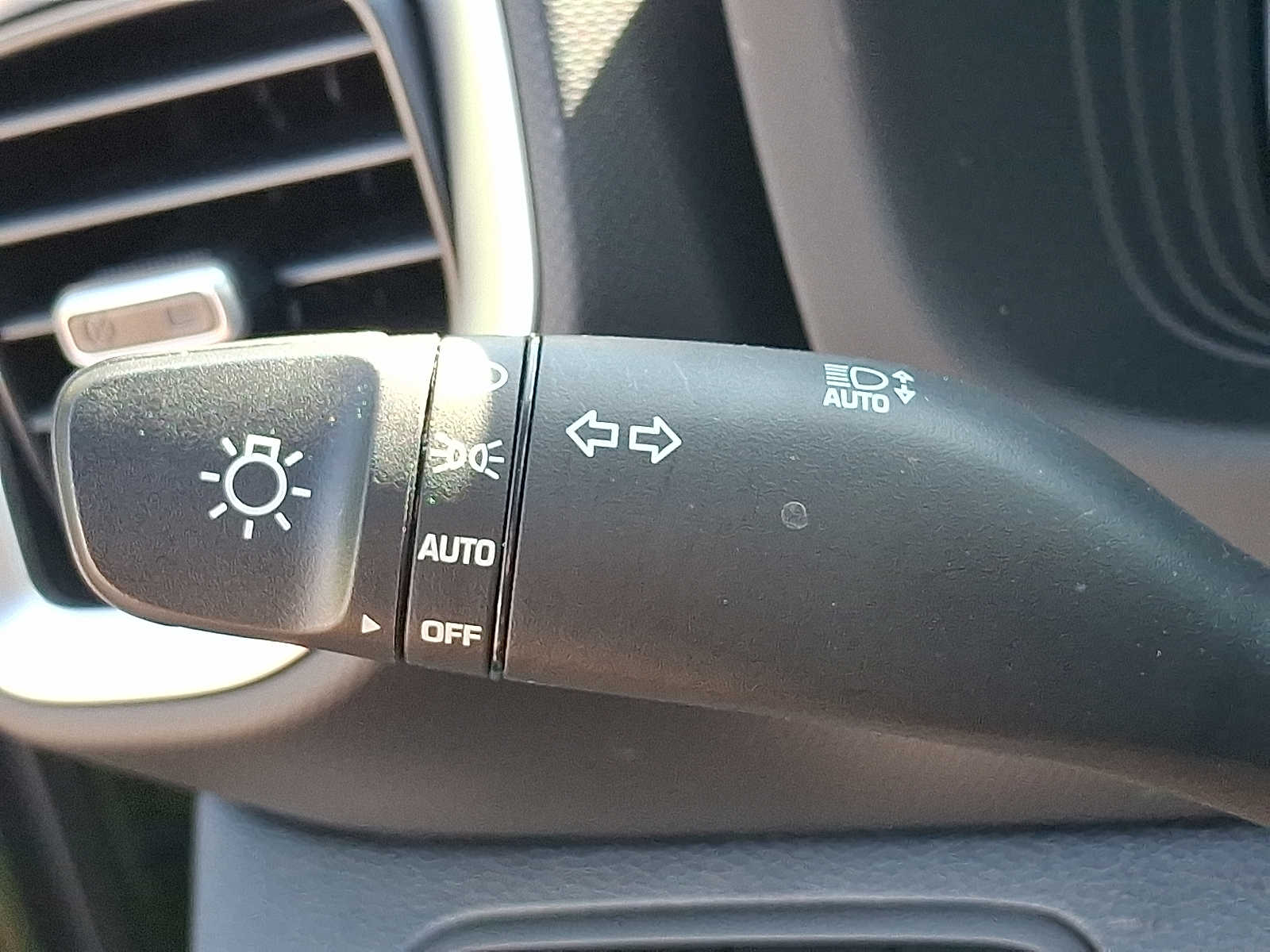 2024 Hyundai Venue SE - Photo 26