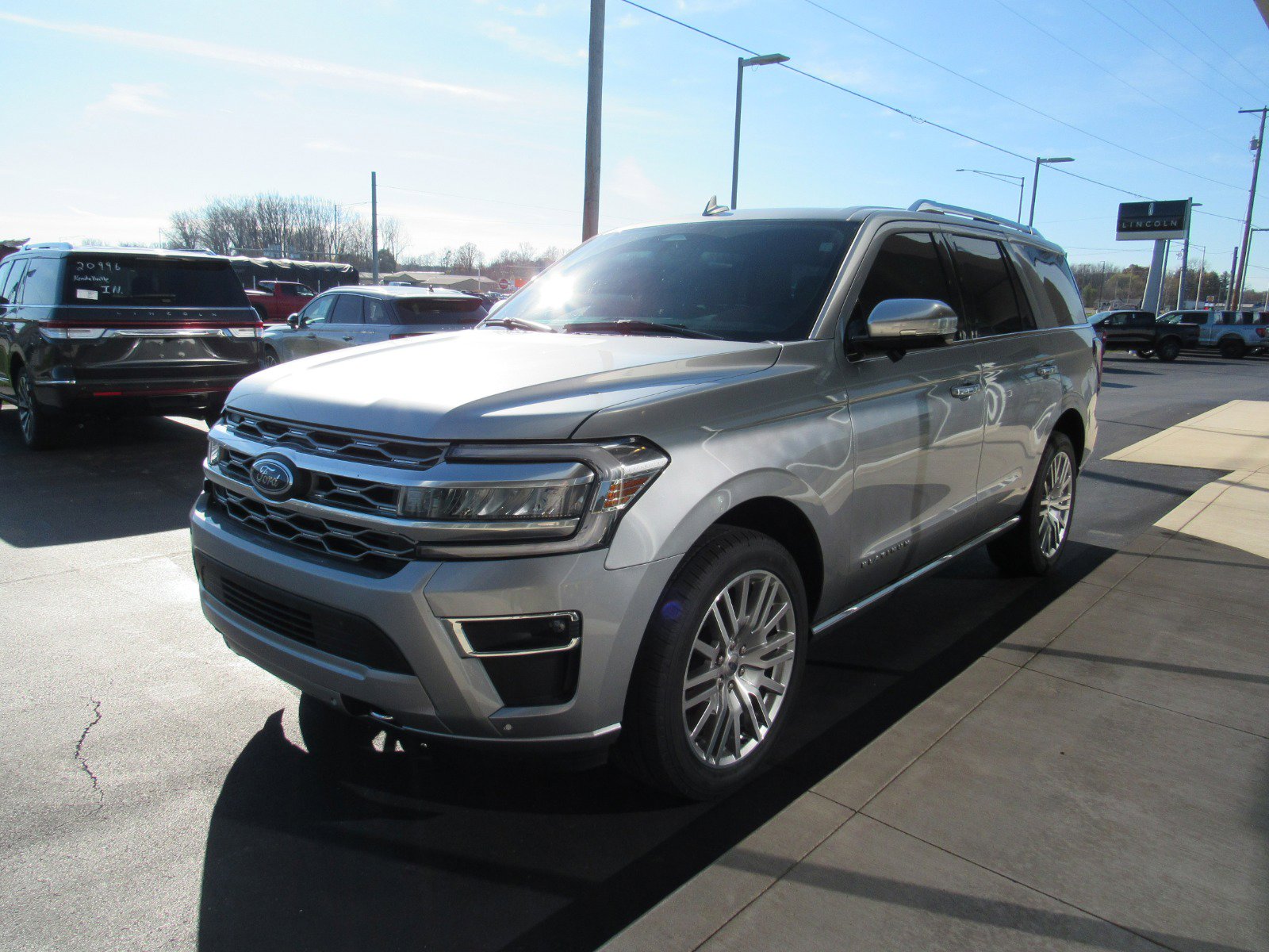 2023 Ford Expedition Platinum photo 3