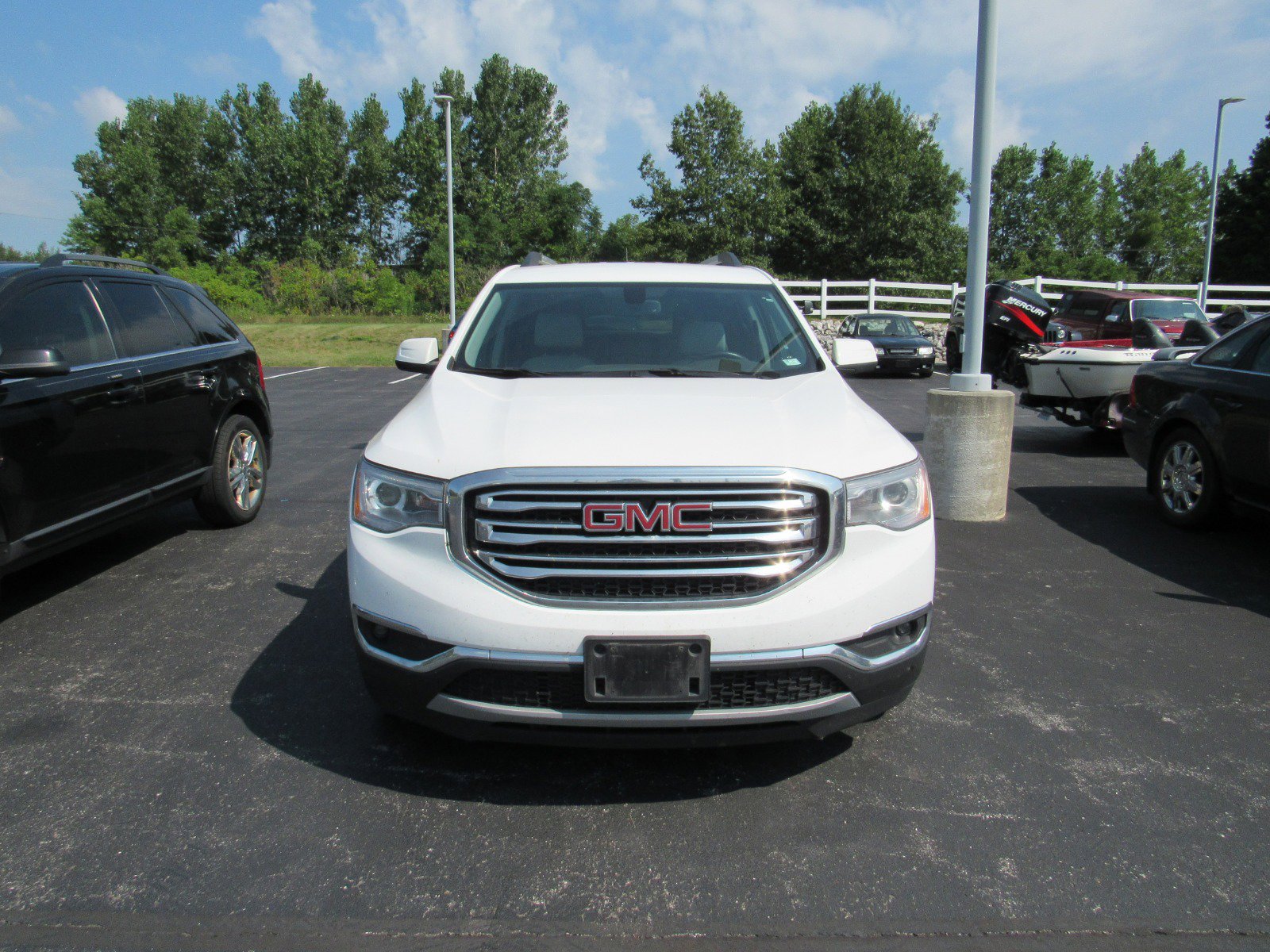 Used 2019 GMC Acadia SLT-1 with VIN 1GKKNULS9KZ215913 for sale in Kendallville, IN