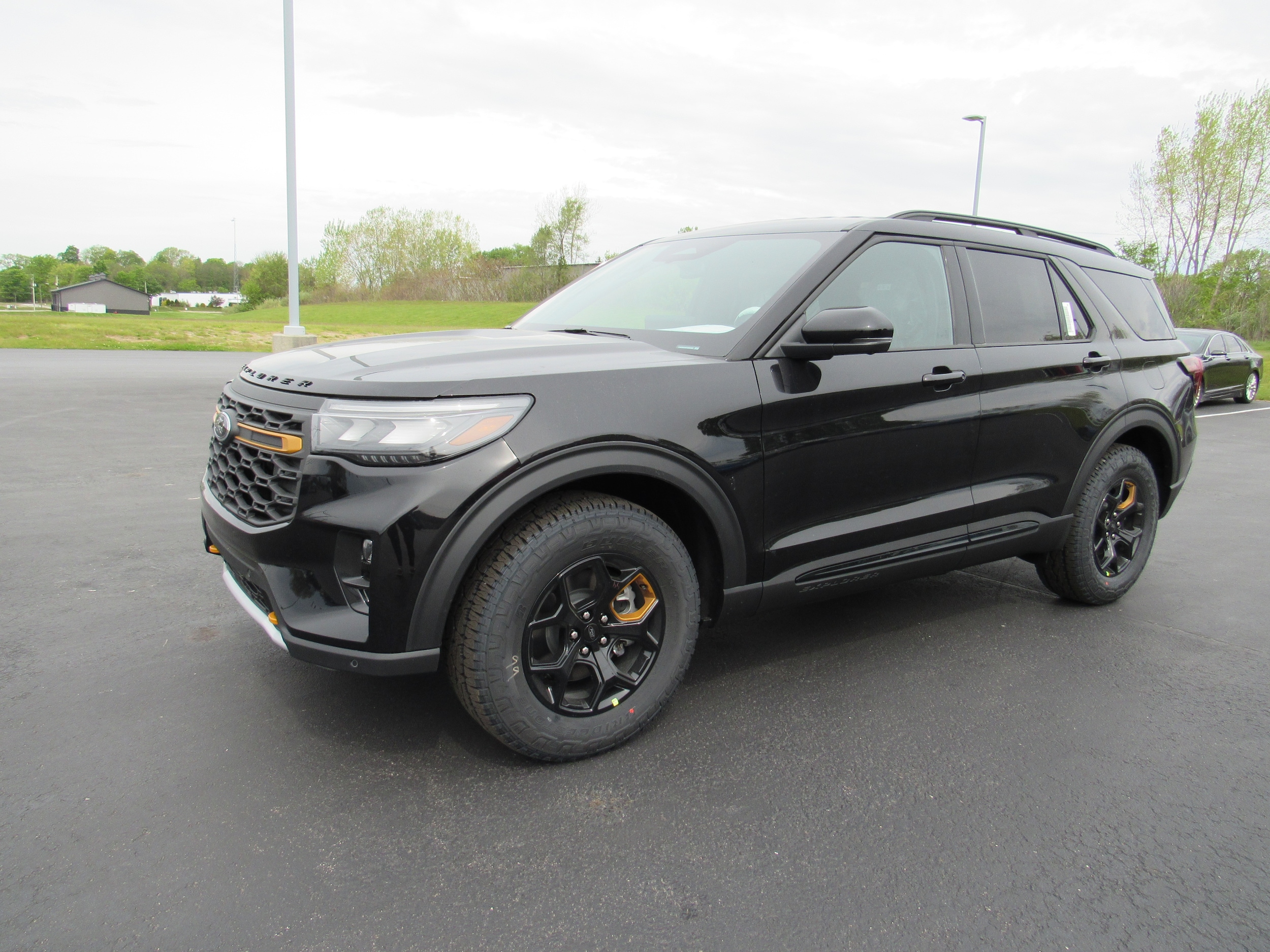 2026 Ford Explorer Tremor 4WD's photo