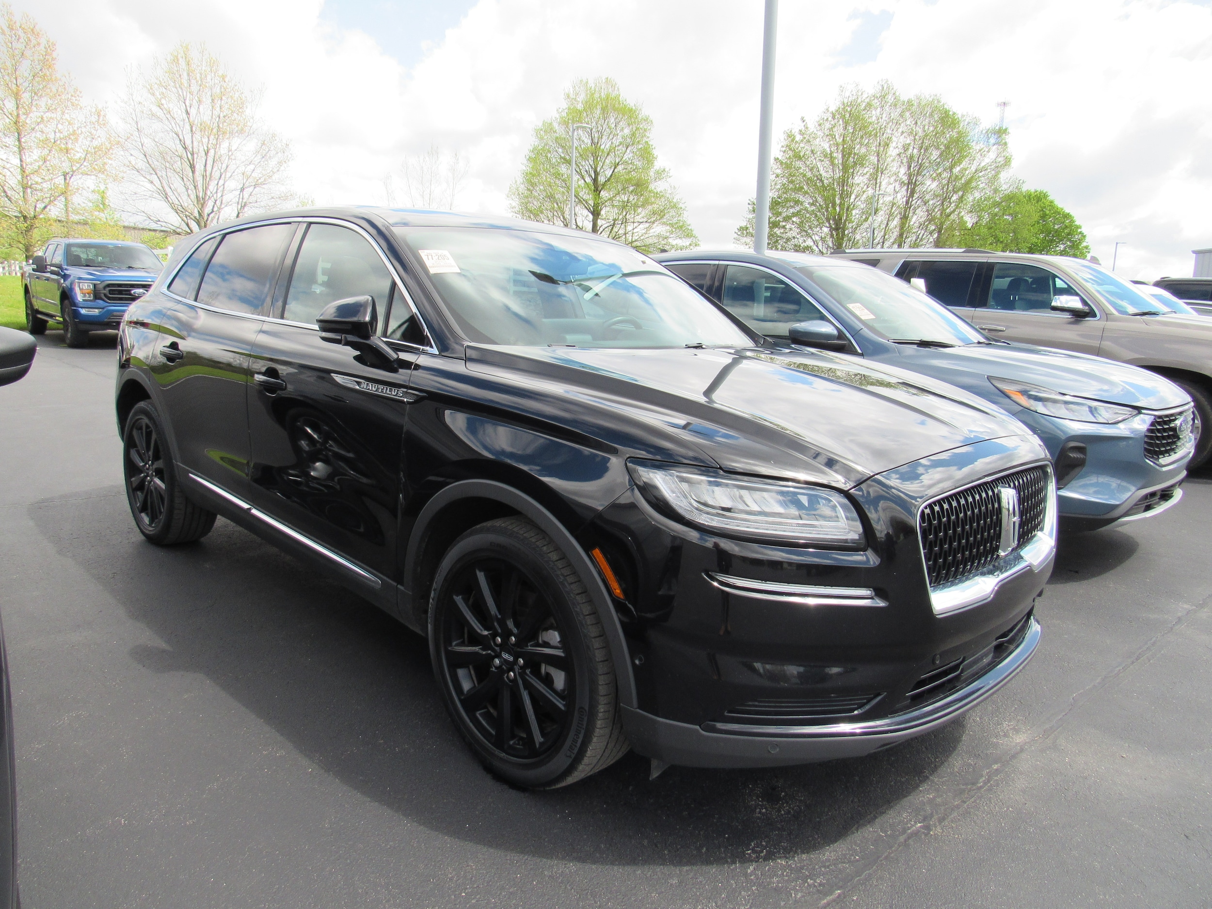 2023 Lincoln Nautilus Reserve AWD's photo