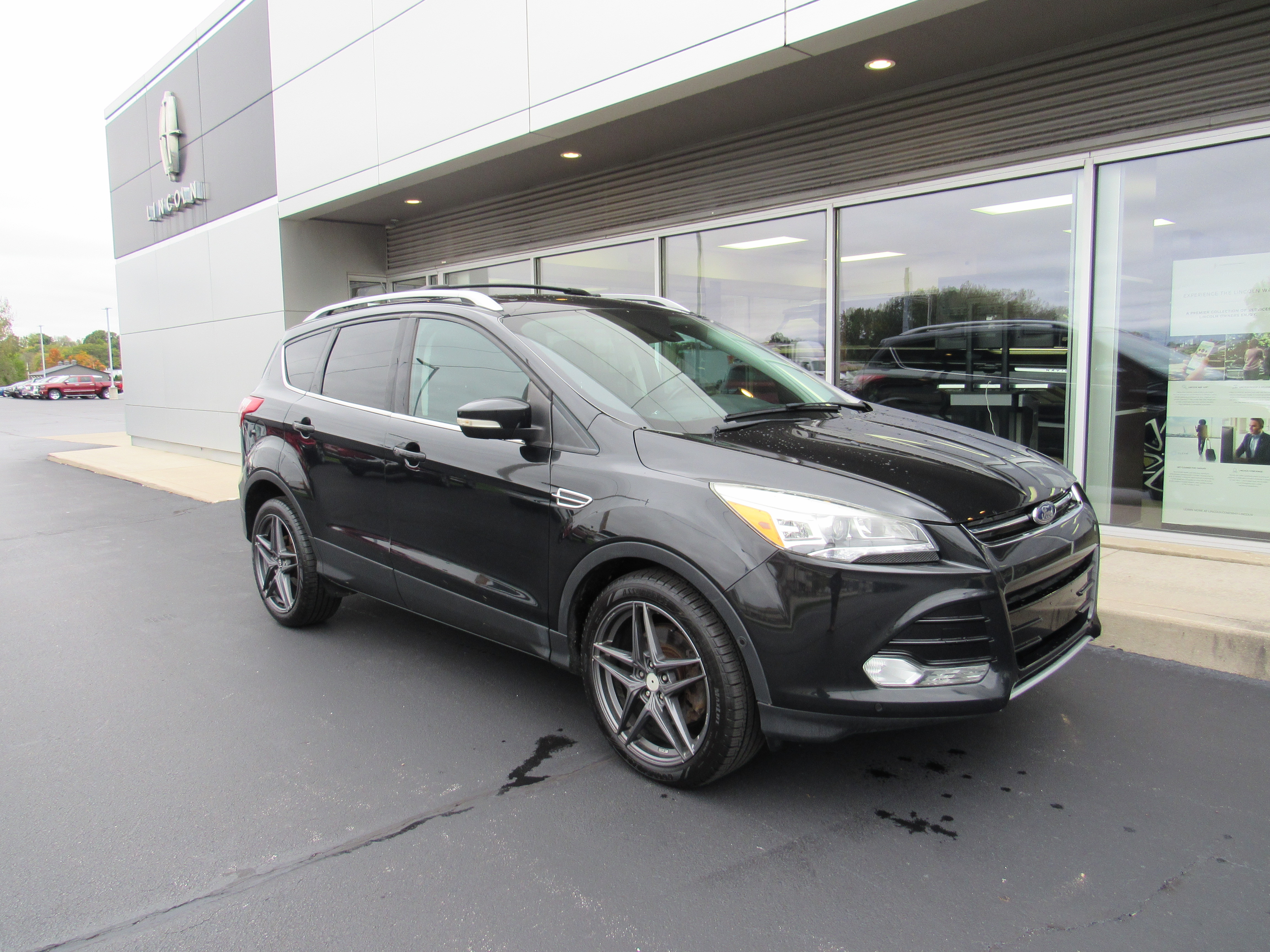 Used 2013 Ford Escape Titanium with VIN 1FMCU9J98DUD30787 for sale in Kendallville, IN