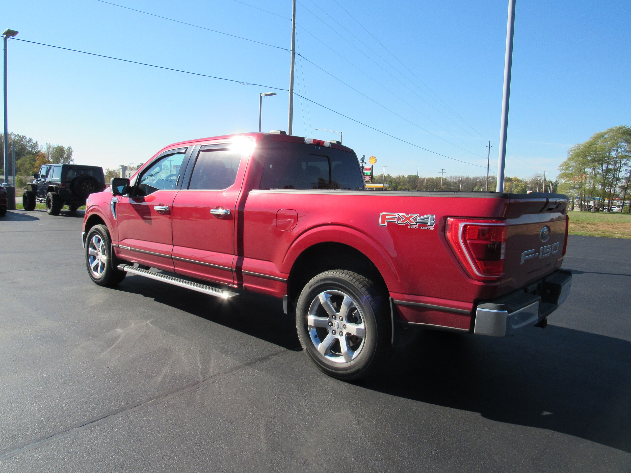 2021 Ford F-150 XLT photo 4