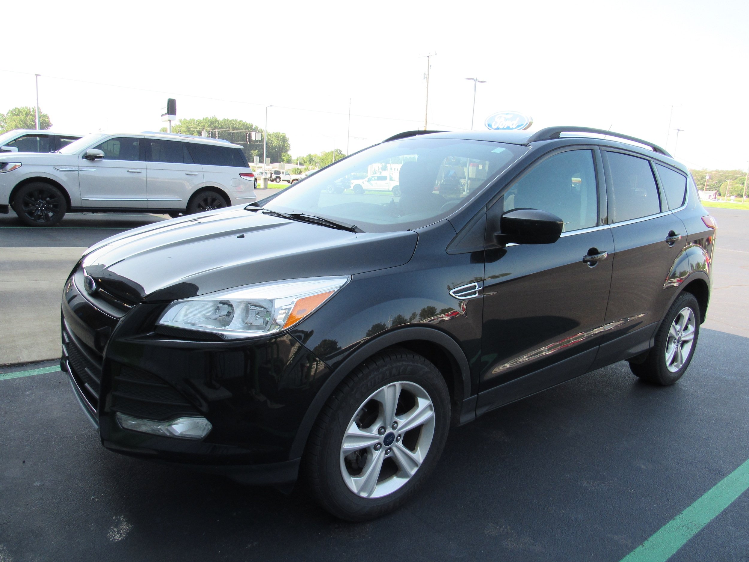 Used 2014 Ford Escape SE with VIN 1FMCU0GX2EUC46130 for sale in Kendallville, IN