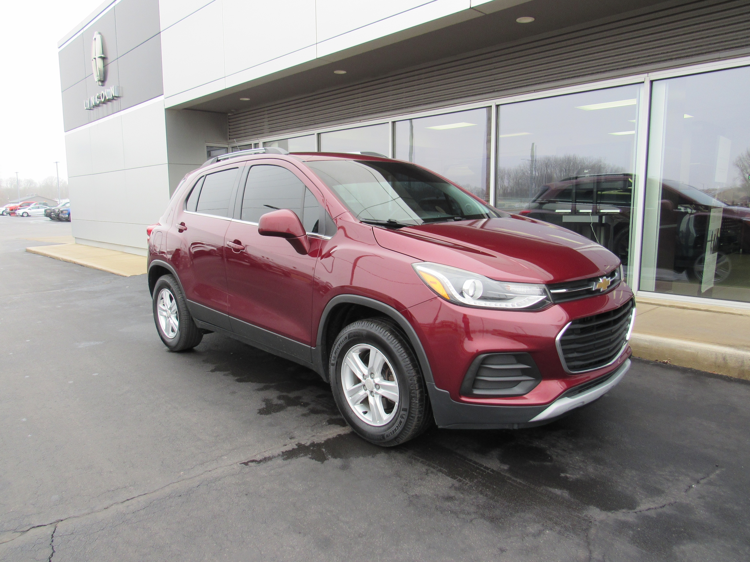 Used 2017 Chevrolet Trax LT with VIN 3GNCJLSB4HL273264 for sale in Kendallville, IN