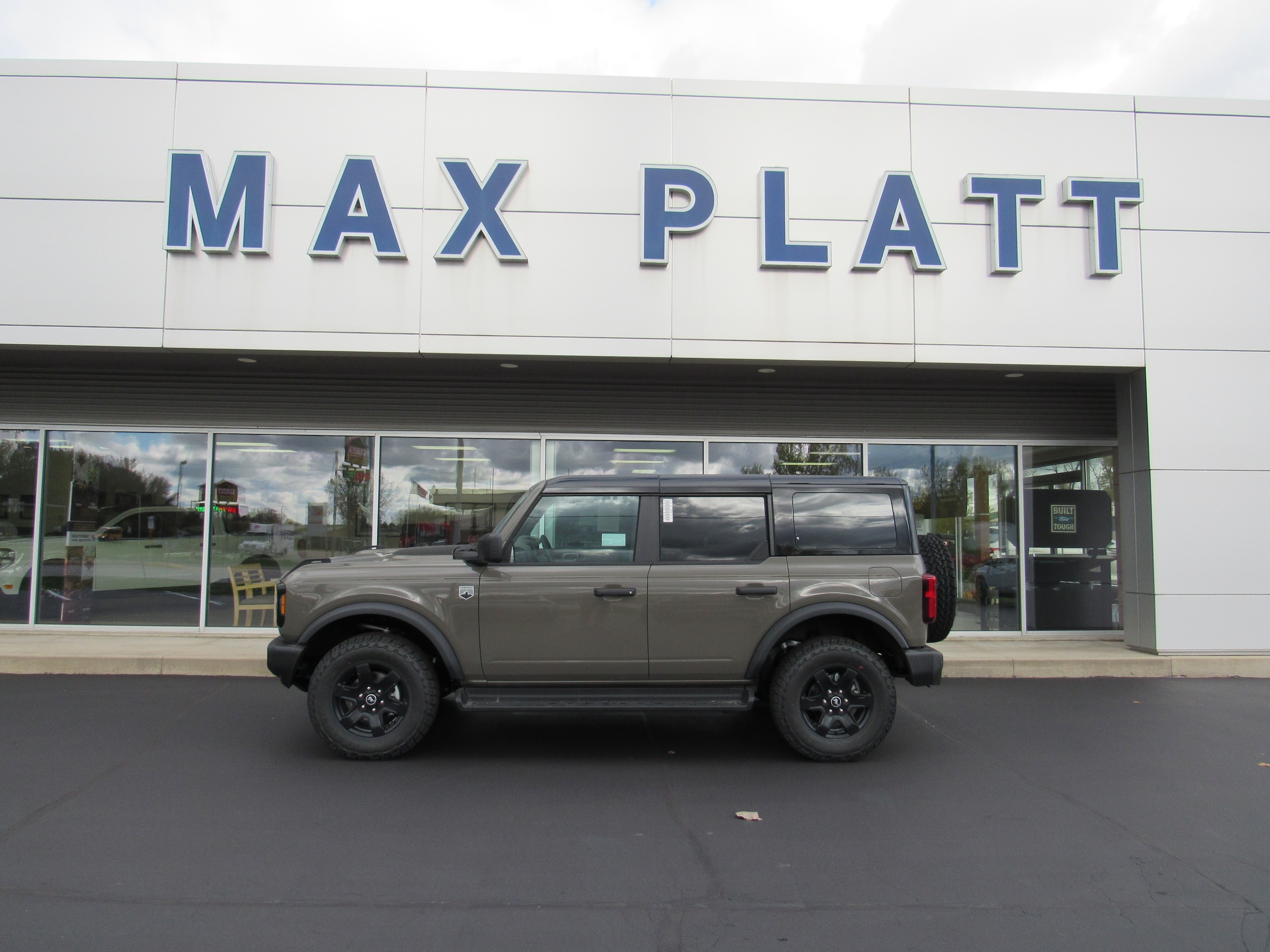 2025 Ford Bronco 4-Door Big Bend's photo