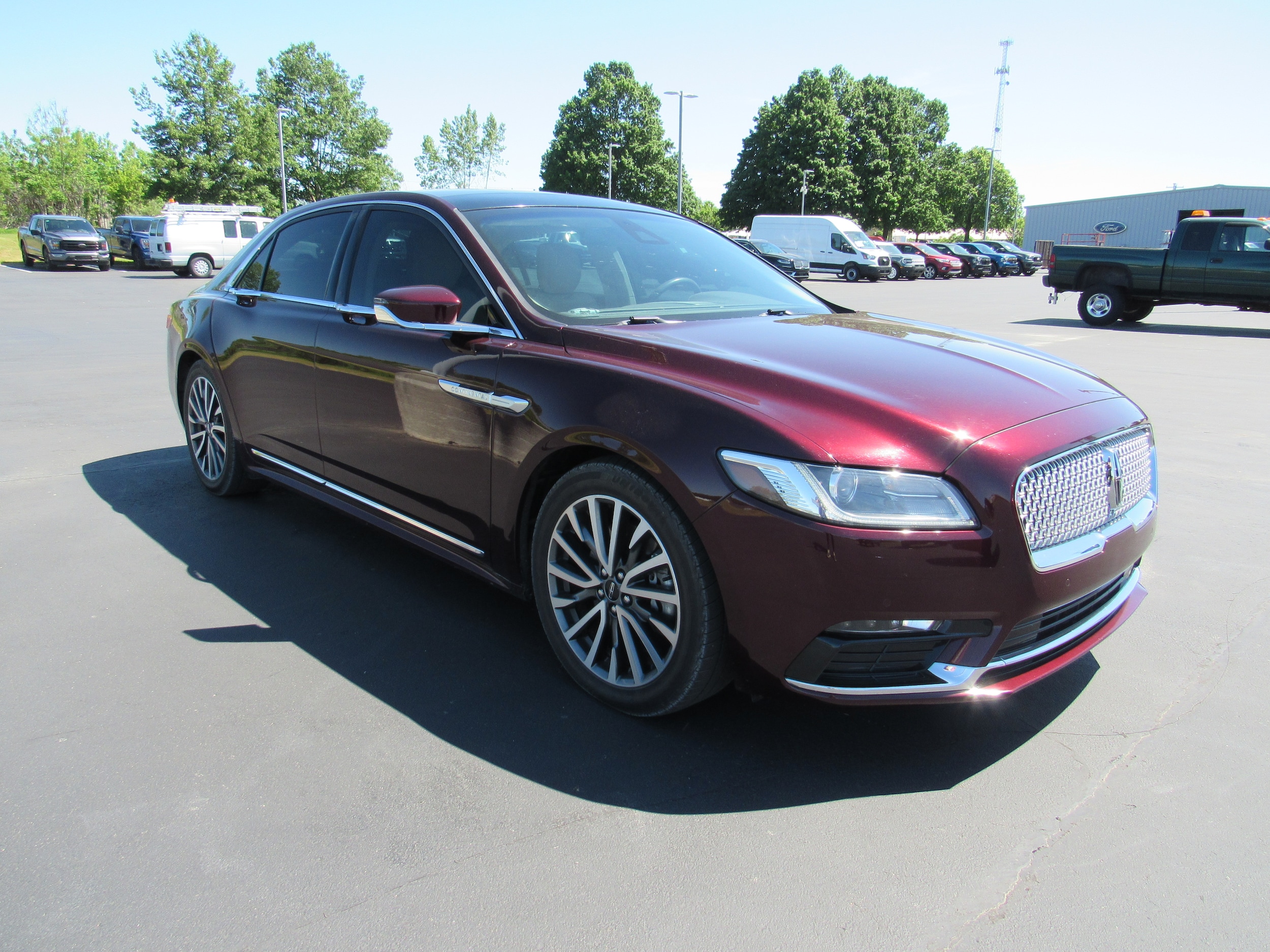 2018 Lincoln Continental Select AWD's photo