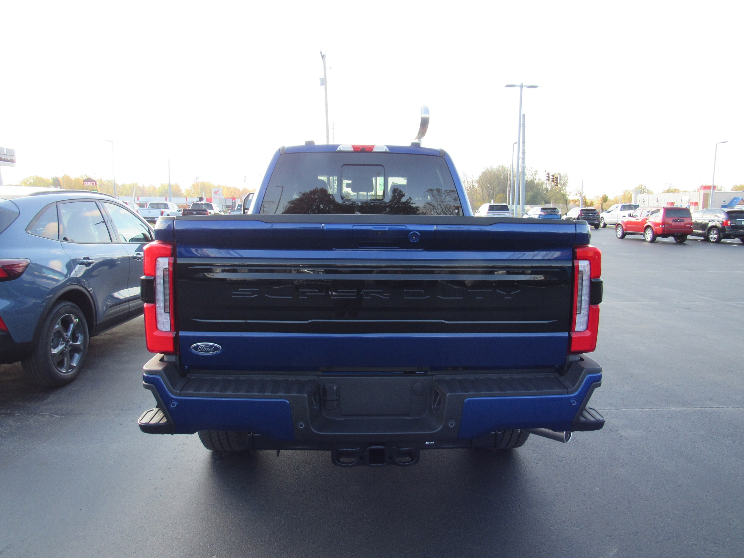 2026 Ford F-350 Platinum photo 4