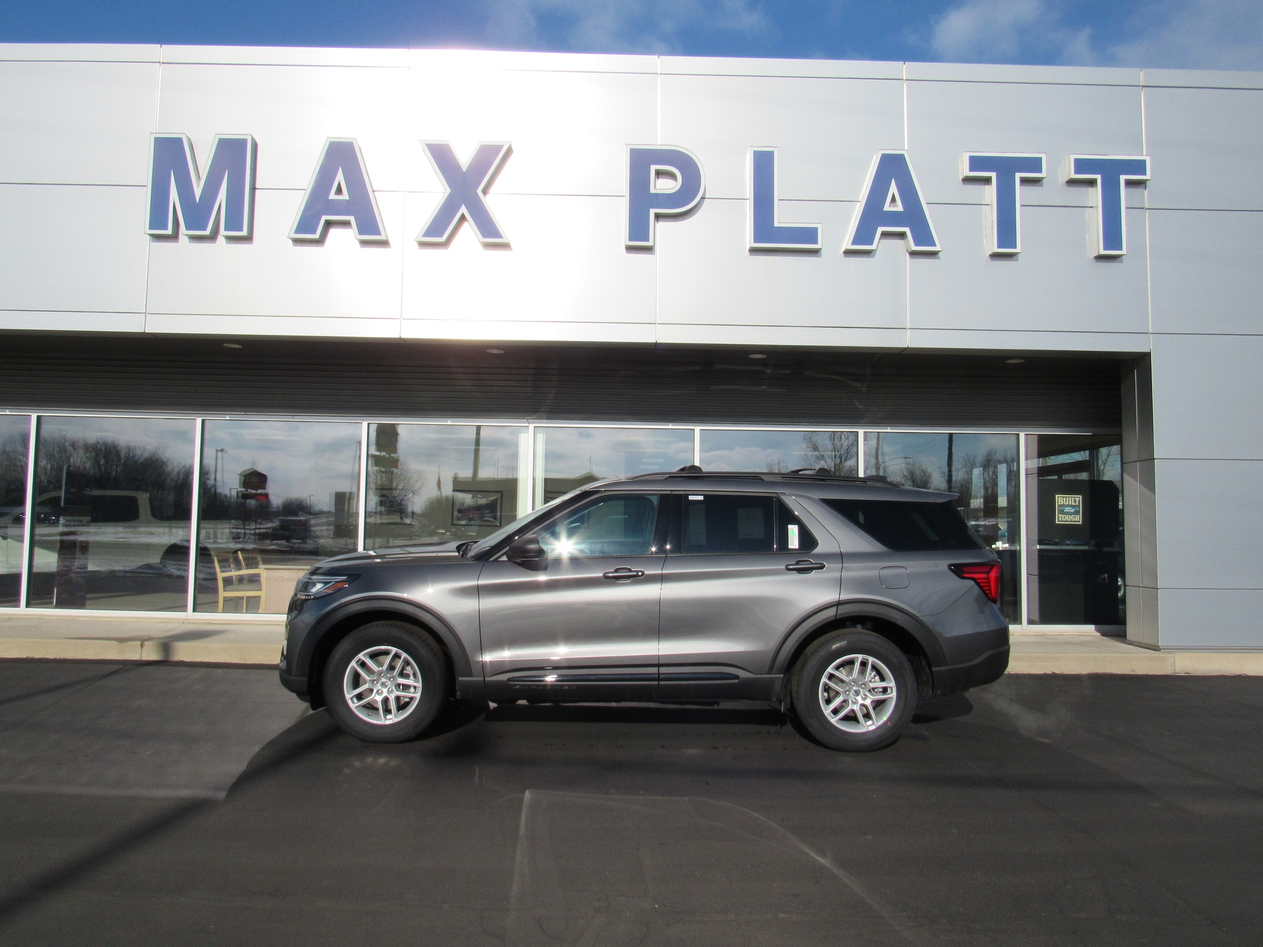 2026 Ford Explorer Active's photo