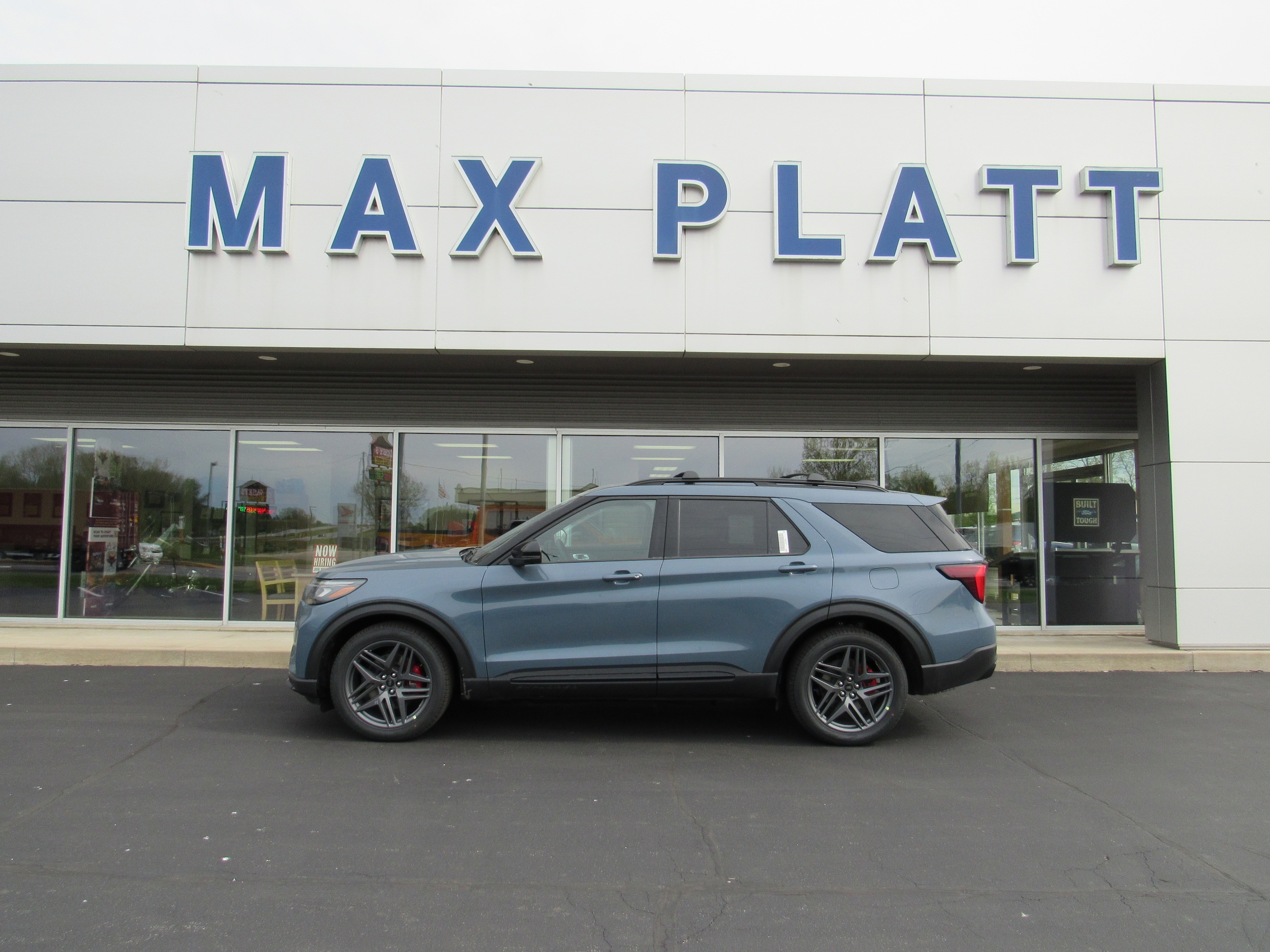 2026 Ford Explorer ST 4WD's photo
