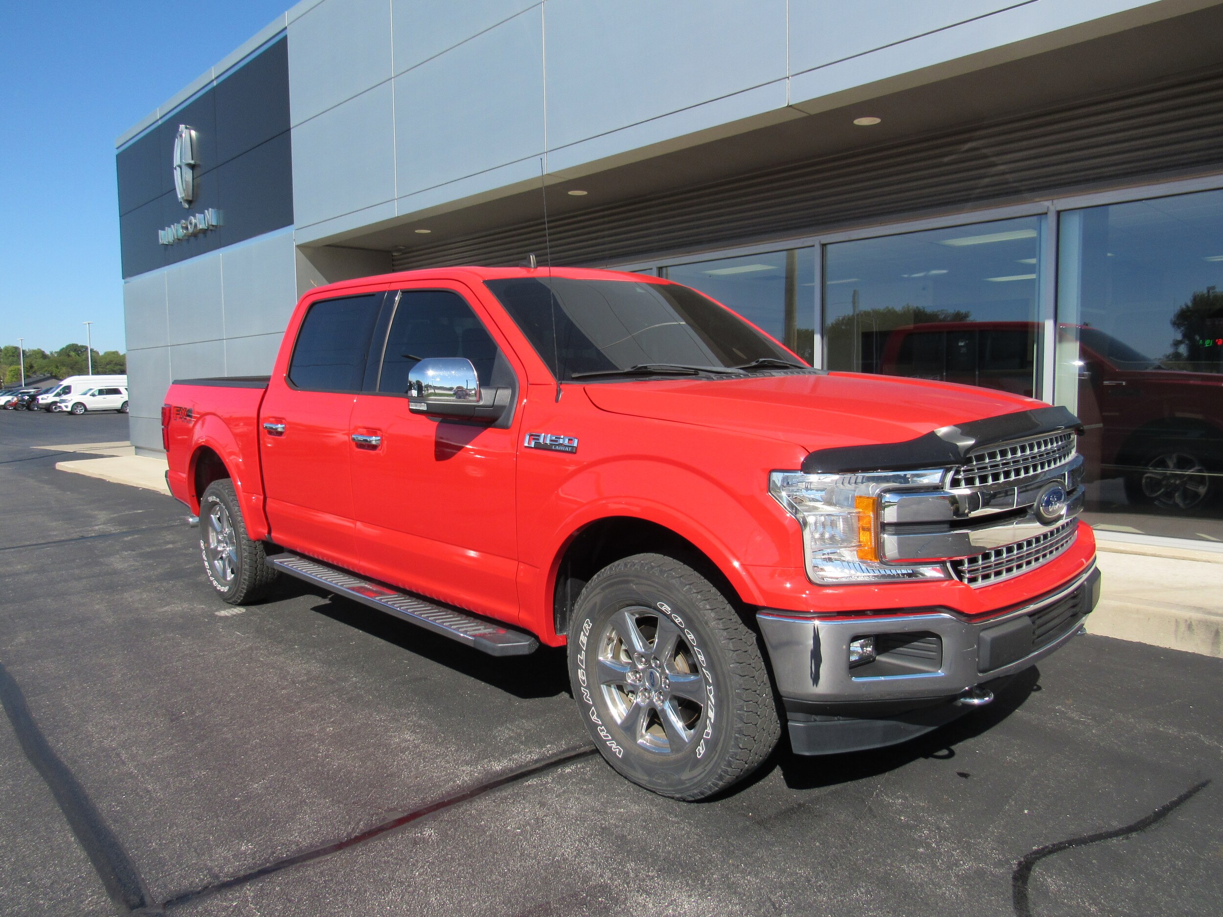 2019 Ford F-150 Lariat photo 2