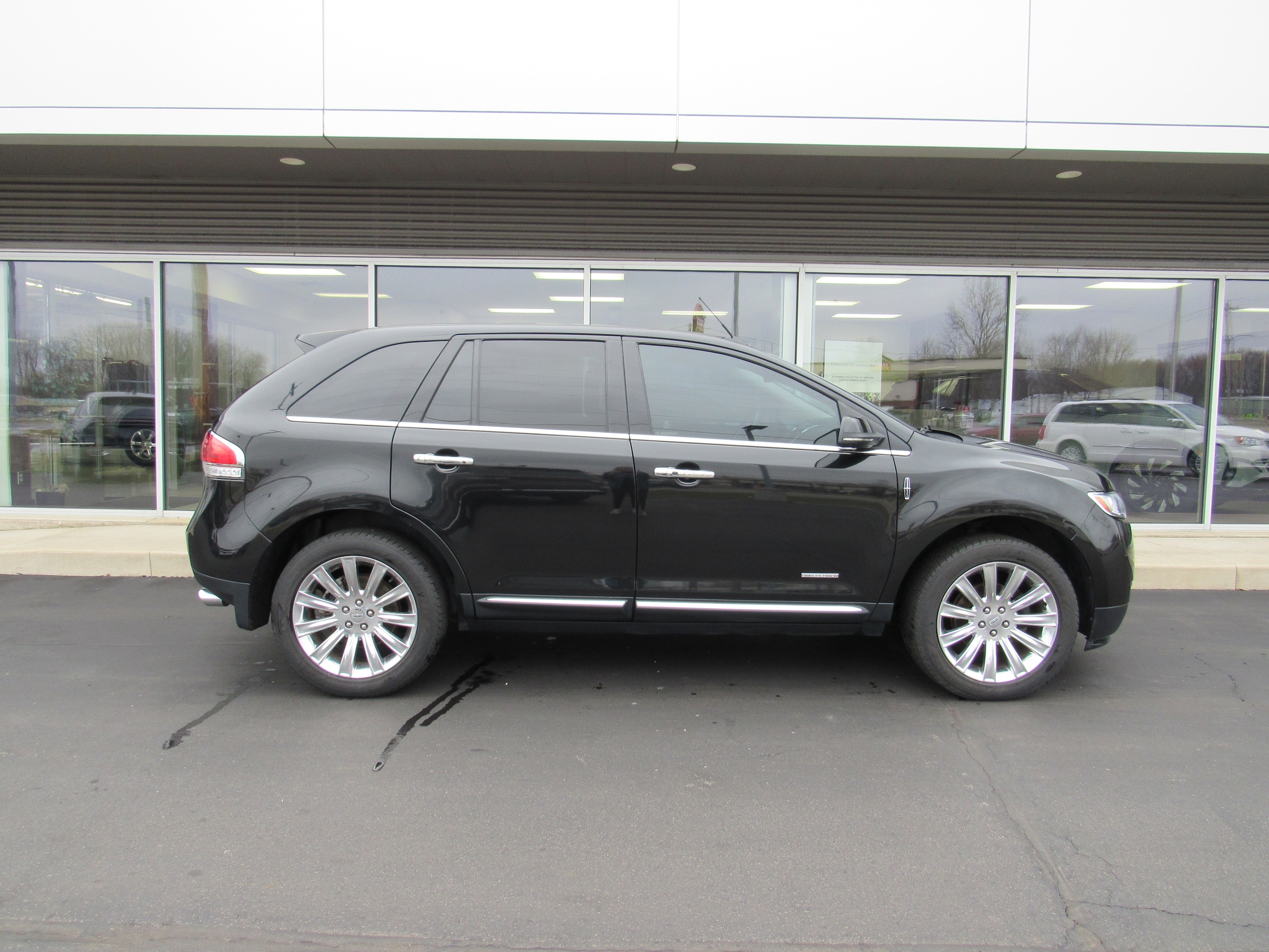 2013 Lincoln MKX Base