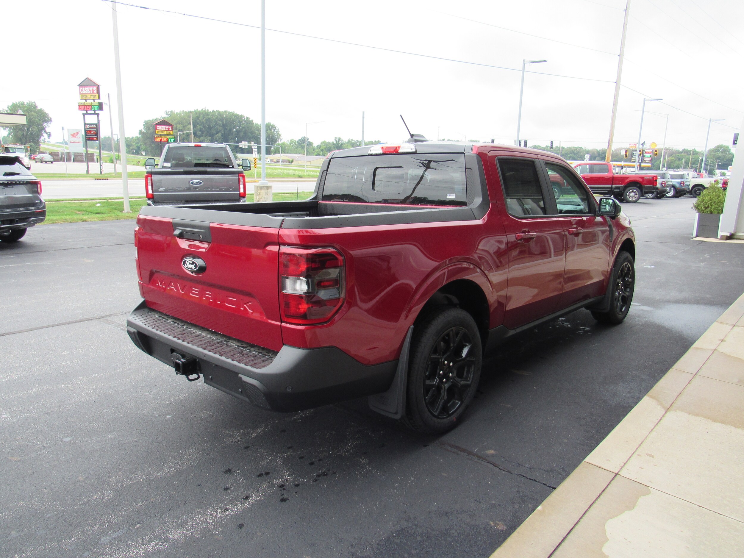2025 Ford Maverick Lariat photo 3