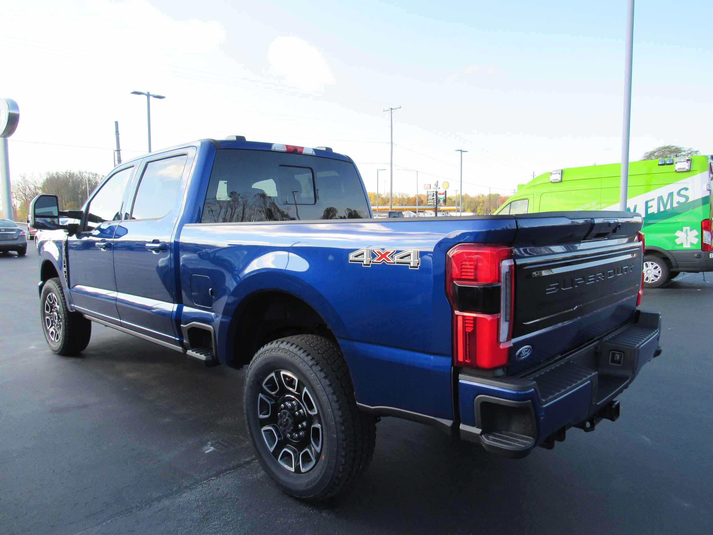 2026 Ford F-350 Platinum photo 3