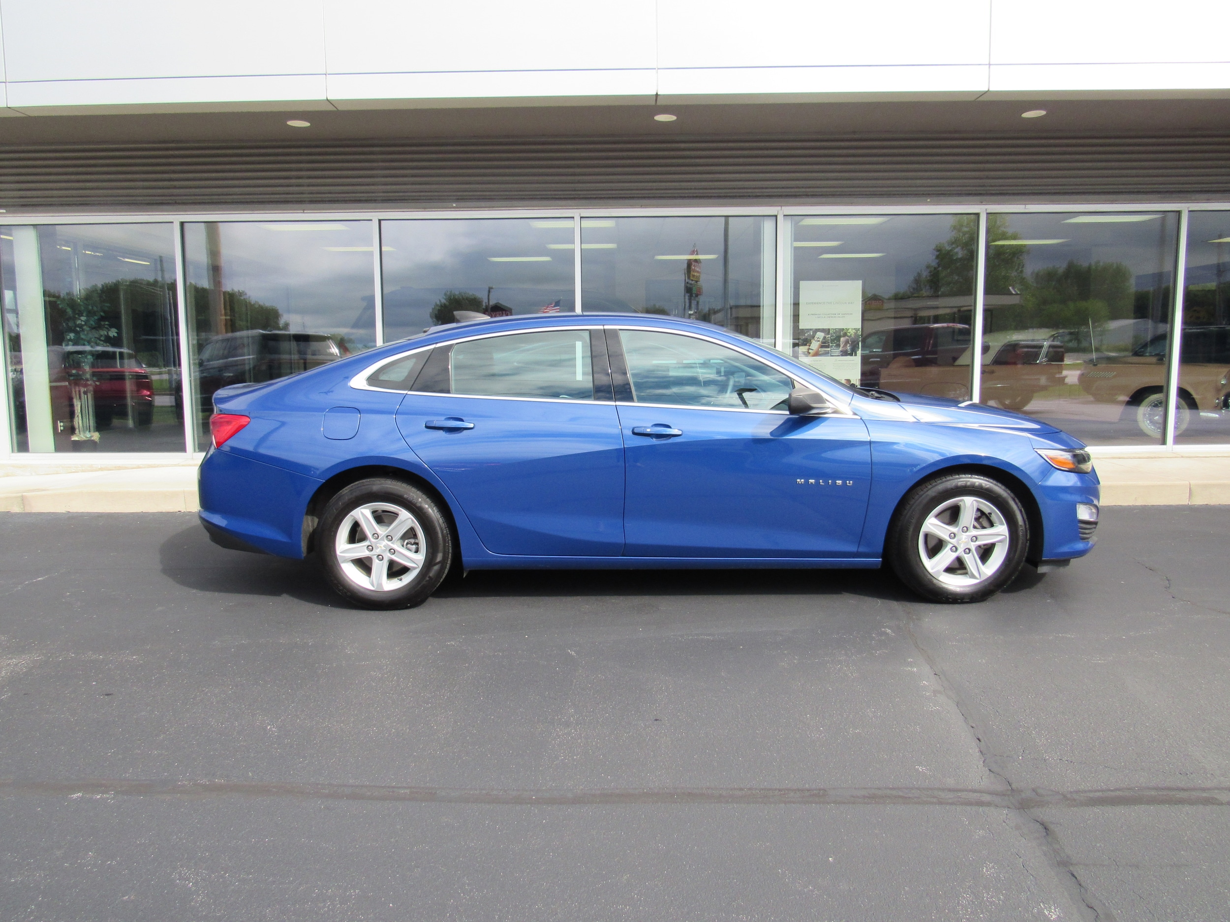 1G1ZB5ST7PF149530