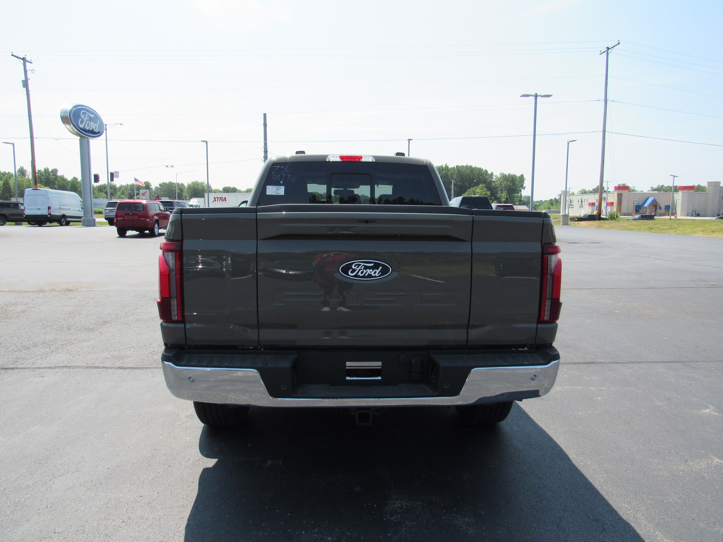 2025 Ford F-150 Lariat photo 3